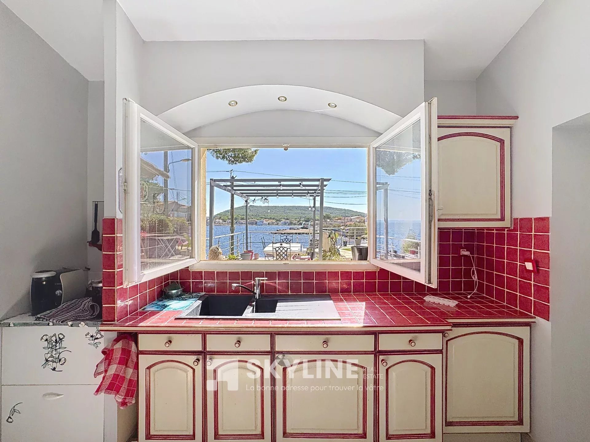 Photo 8 — SKYLINE REAL ESTATE