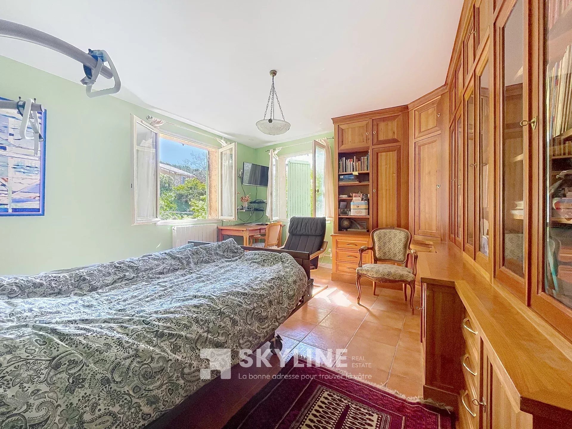Photo 5 — SKYLINE REAL ESTATE