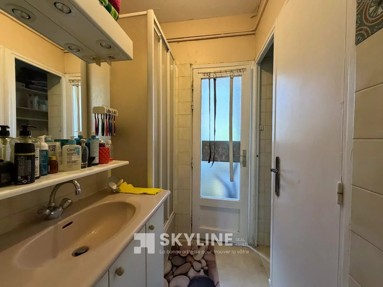 Photo 4 — SKYLINE REAL ESTATE