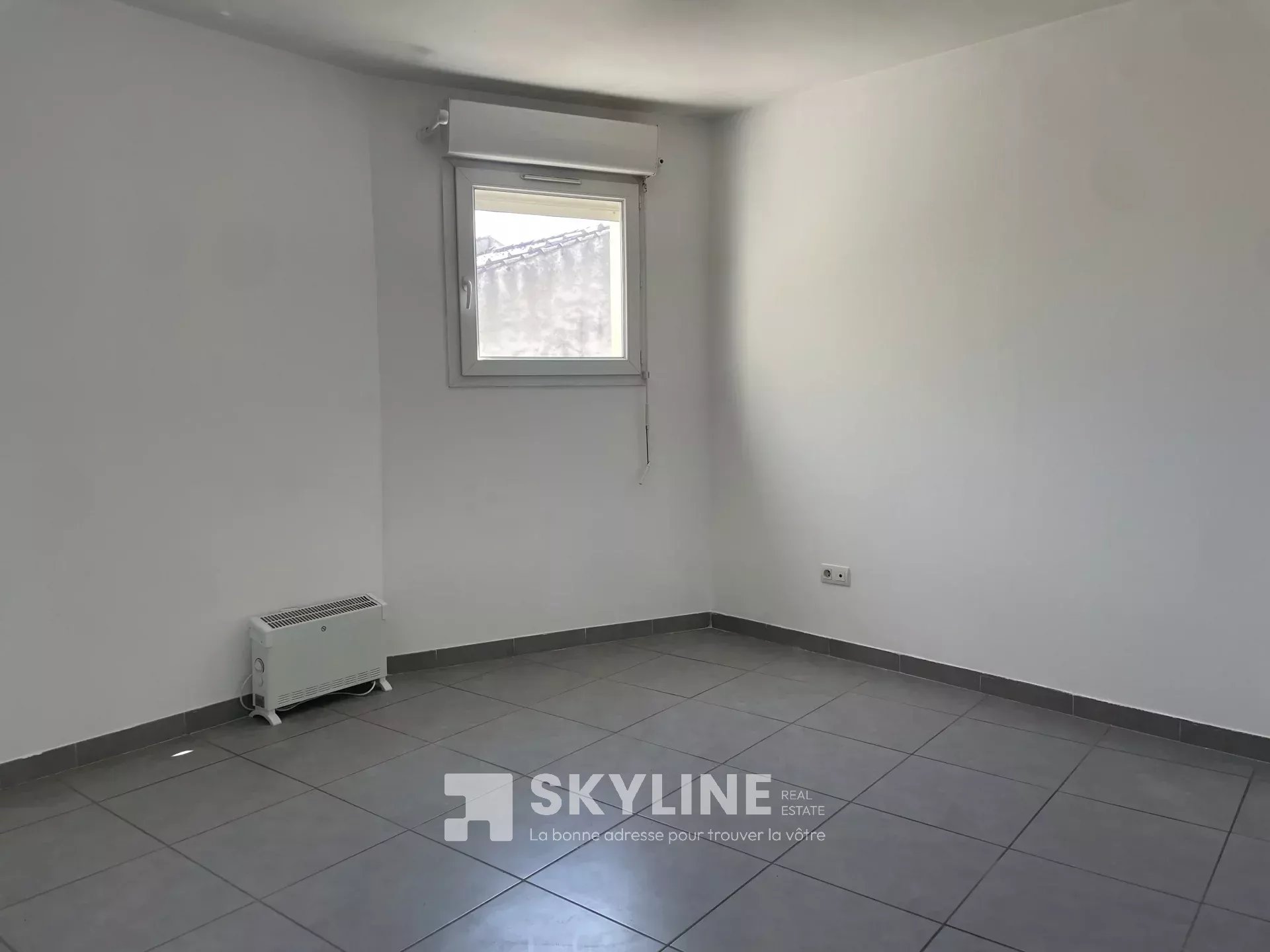 Photo 5 — SKYLINE REAL ESTATE
