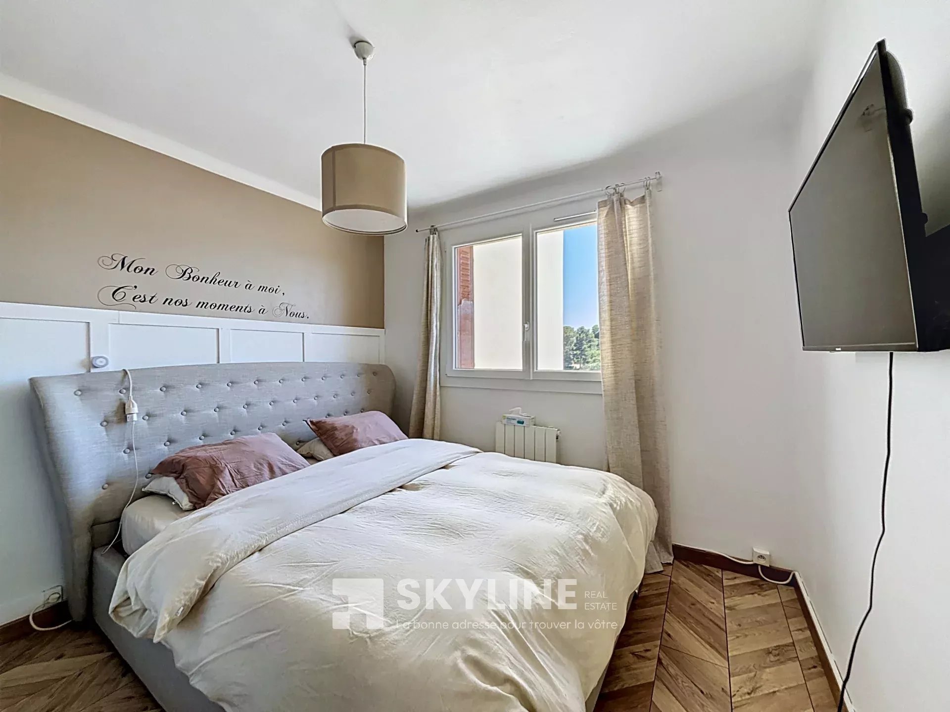 Photo 6 — SKYLINE REAL ESTATE