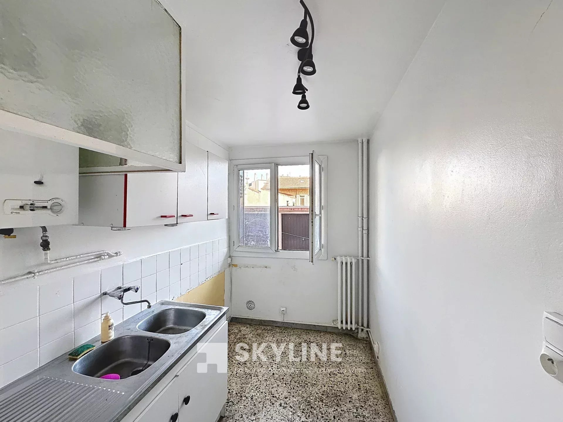 Photo 4 — SKYLINE REAL ESTATE