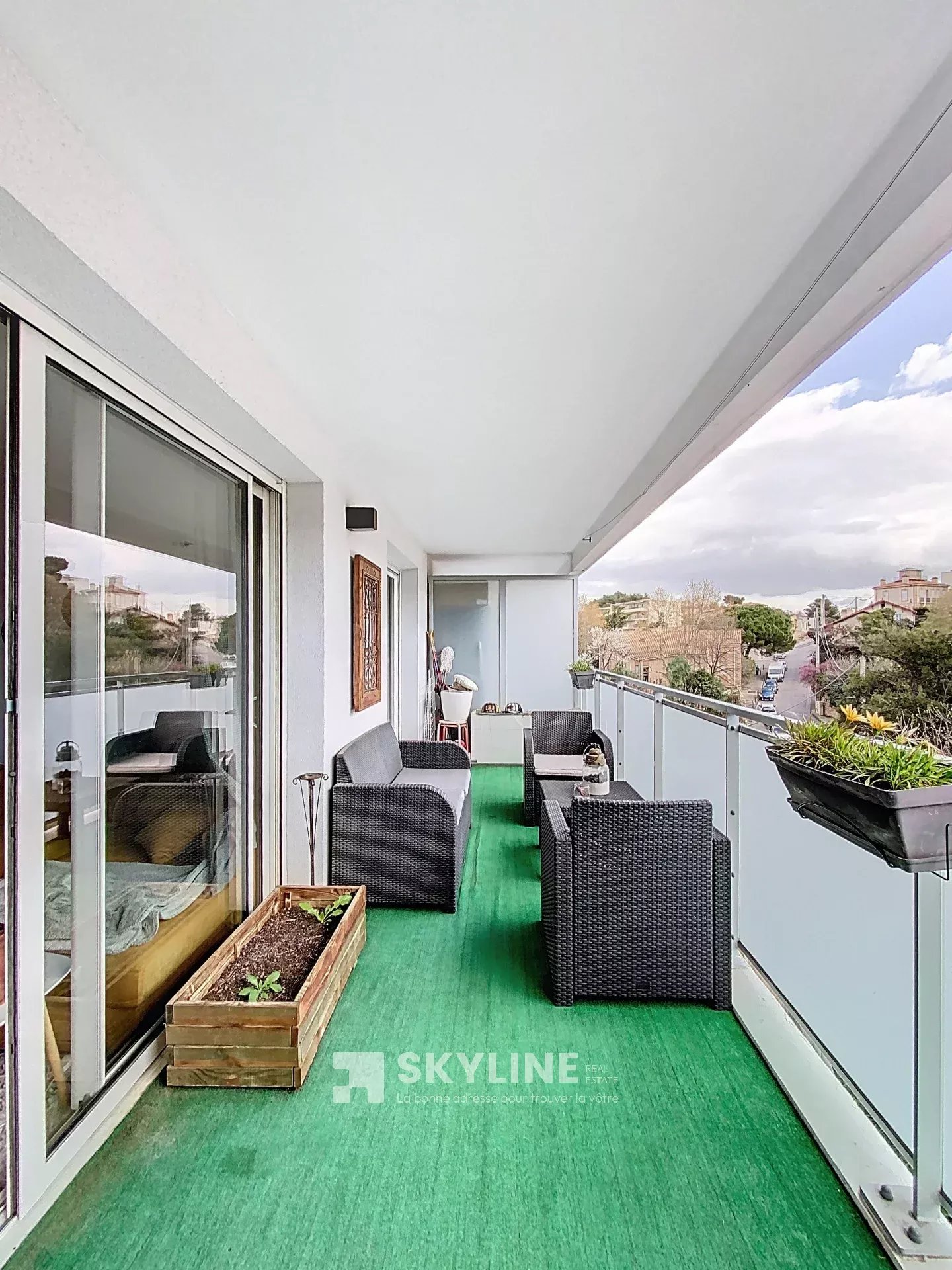 Photo 4 — SKYLINE REAL ESTATE