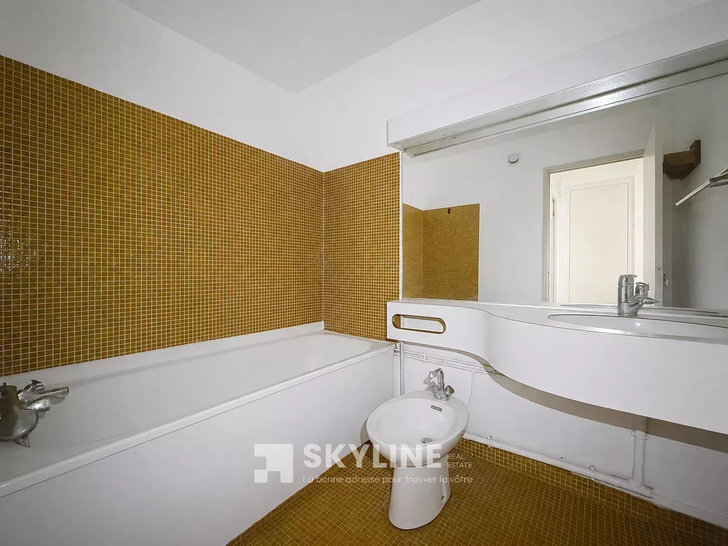 Photo 10 — SKYLINE REAL ESTATE