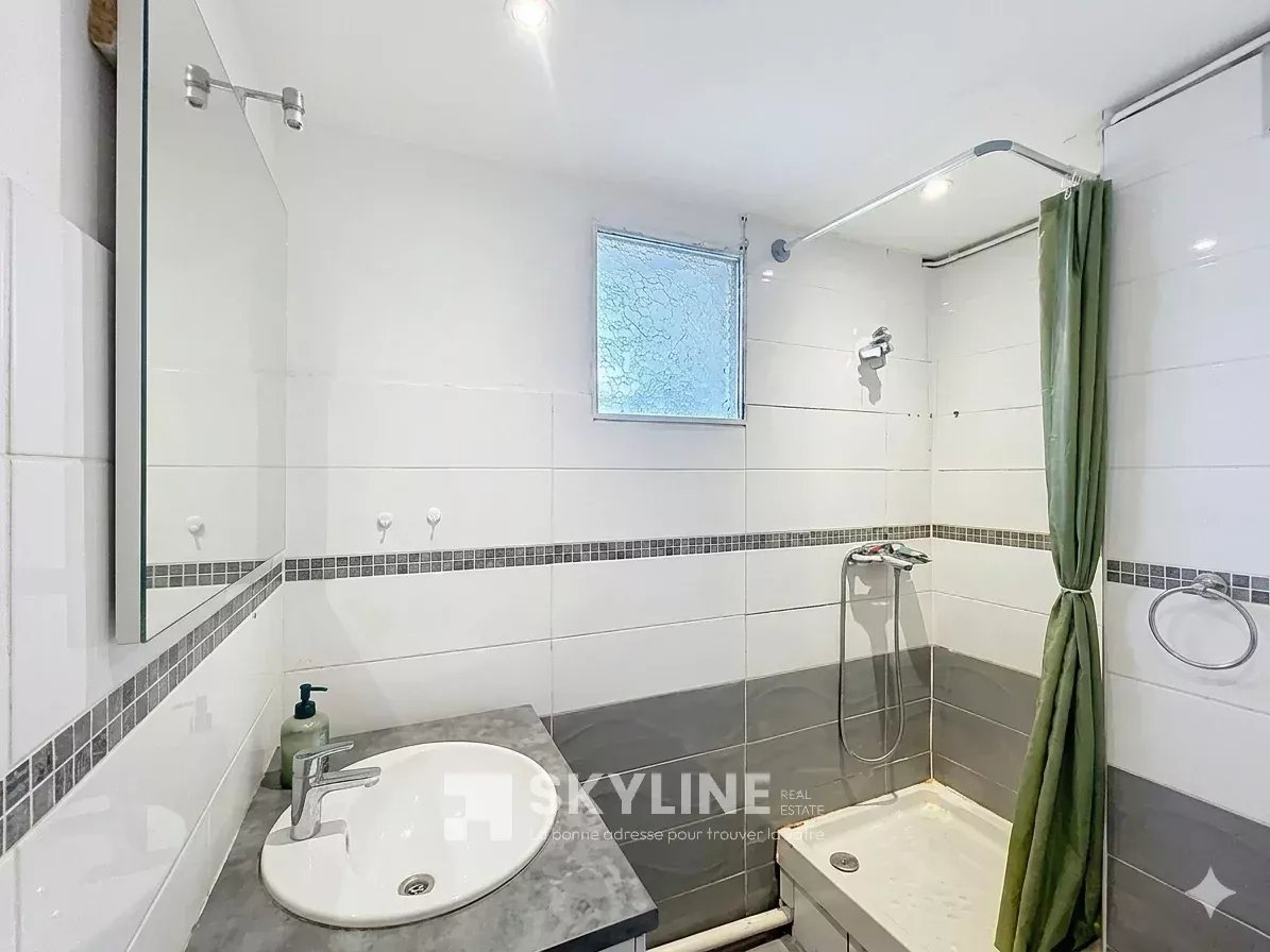 Photo 5 — SKYLINE REAL ESTATE