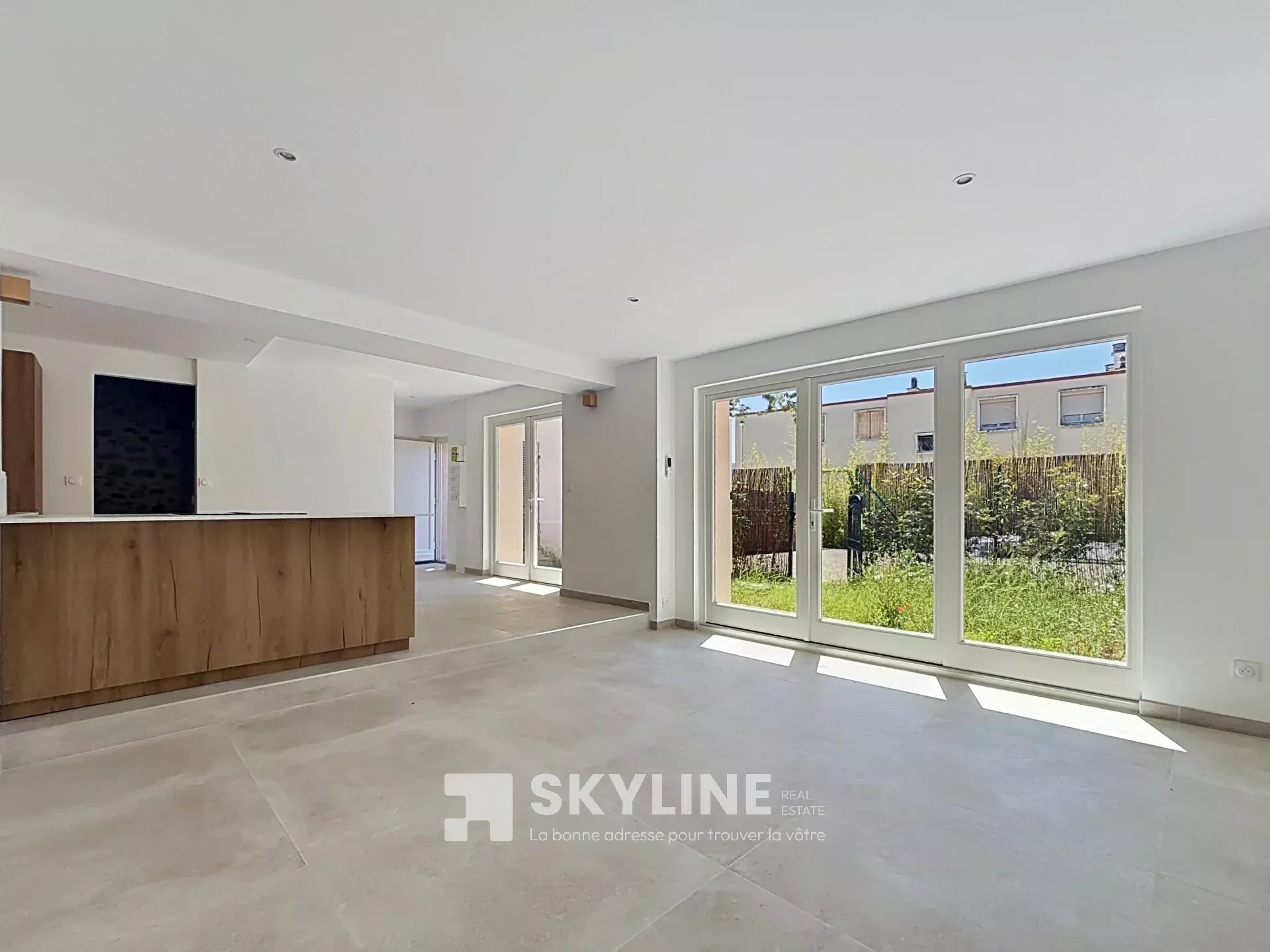 Photo 3 — SKYLINE REAL ESTATE