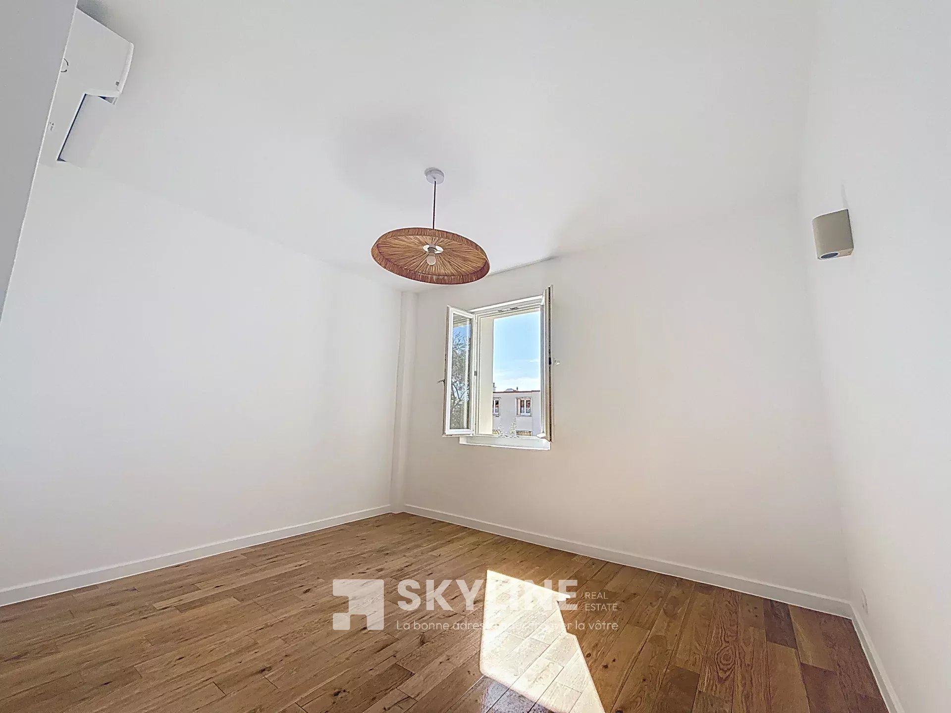 Photo 8 — SKYLINE REAL ESTATE