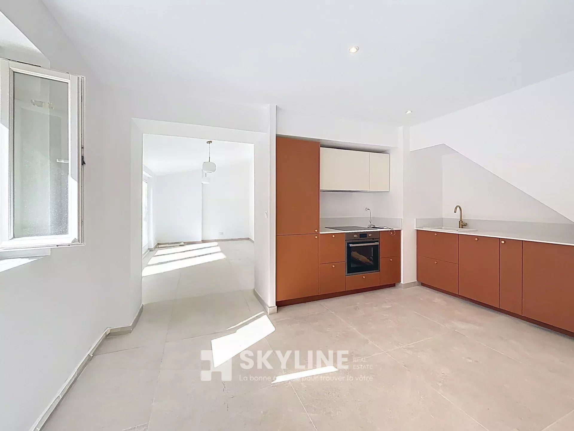 Photo 4 — SKYLINE REAL ESTATE