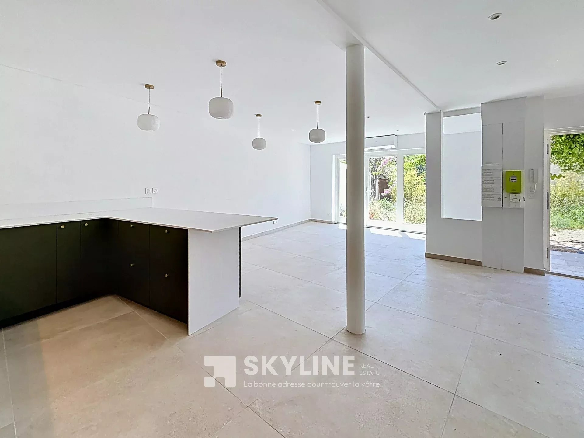 Photo 4 — SKYLINE REAL ESTATE