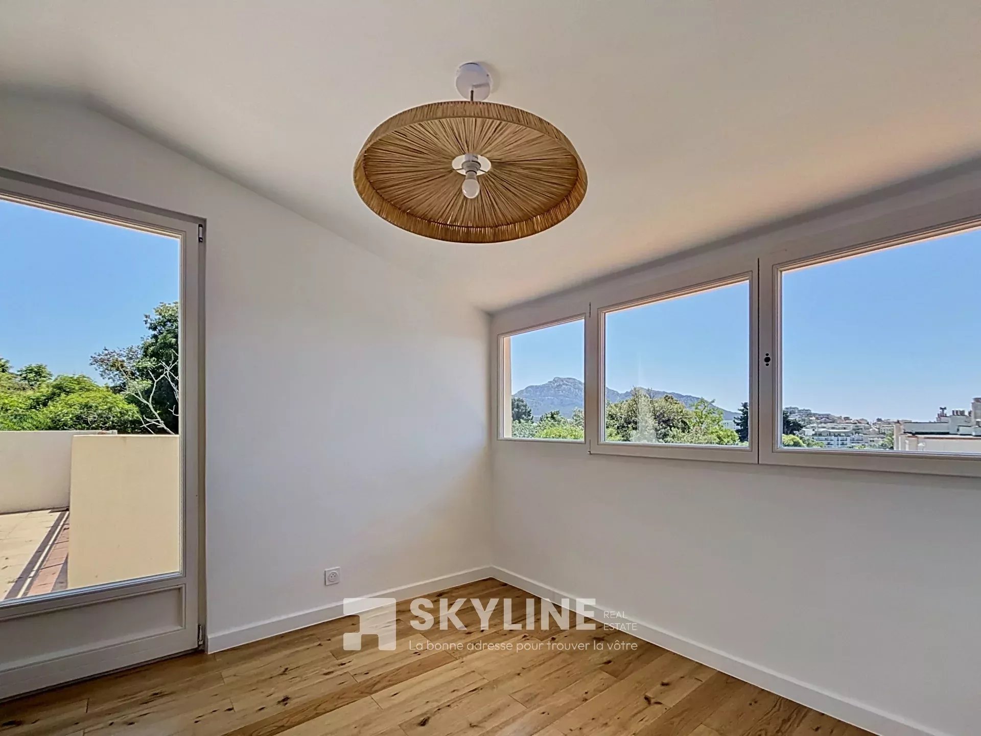Photo 11 — SKYLINE REAL ESTATE