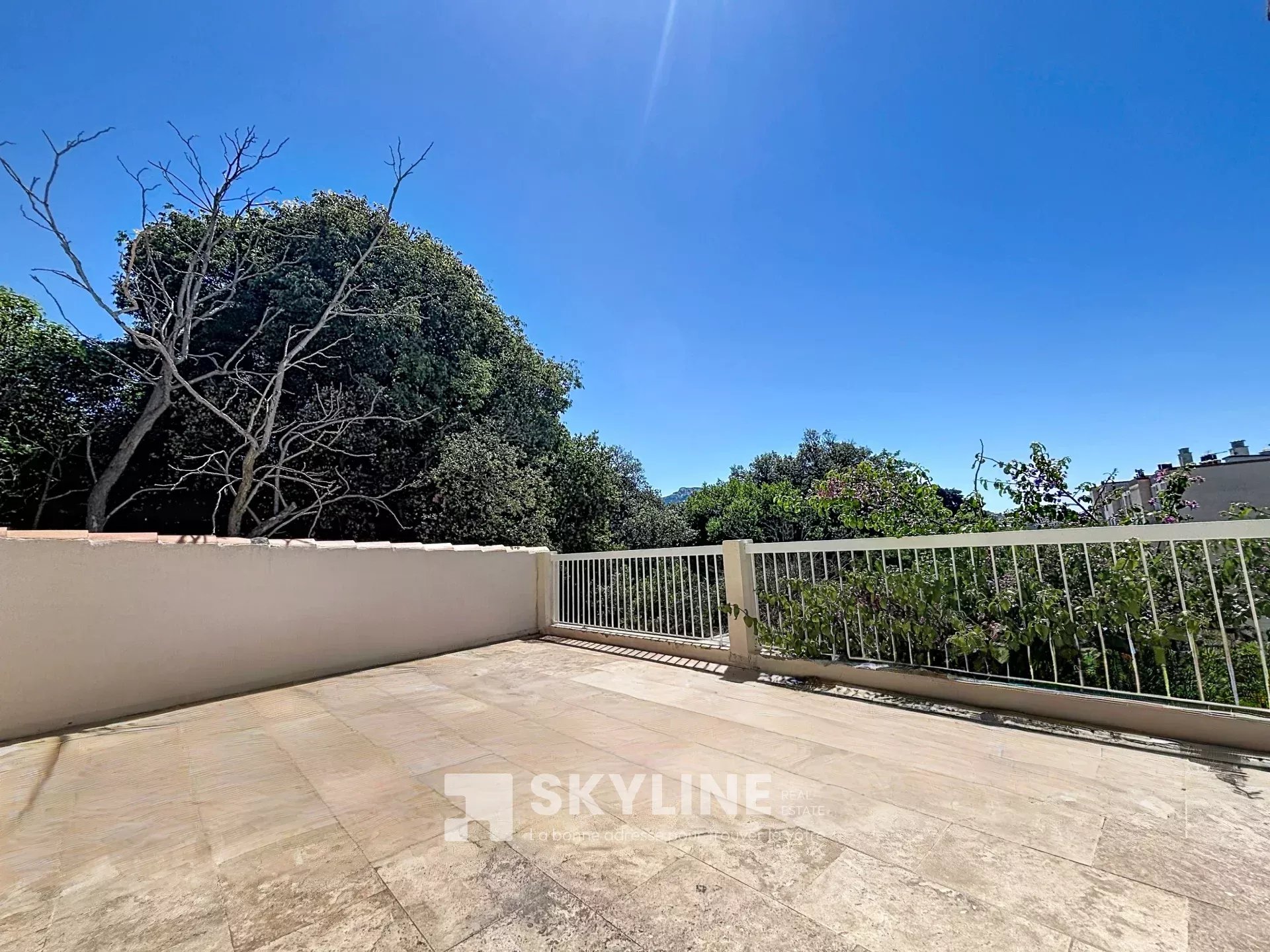 Photo 5 — SKYLINE REAL ESTATE