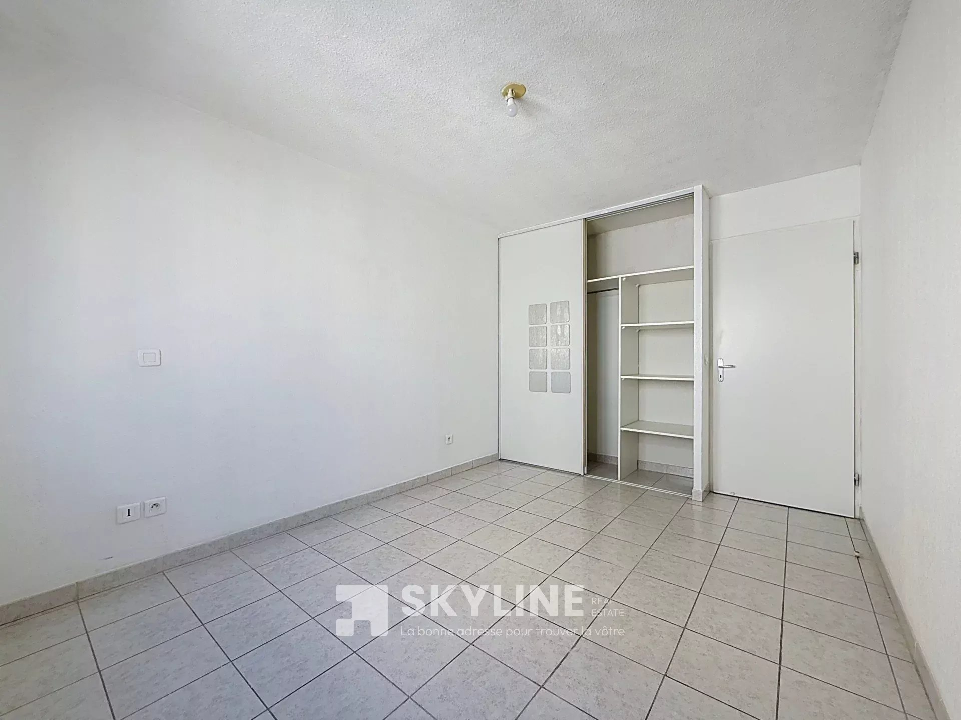 Photo 8 — SKYLINE REAL ESTATE