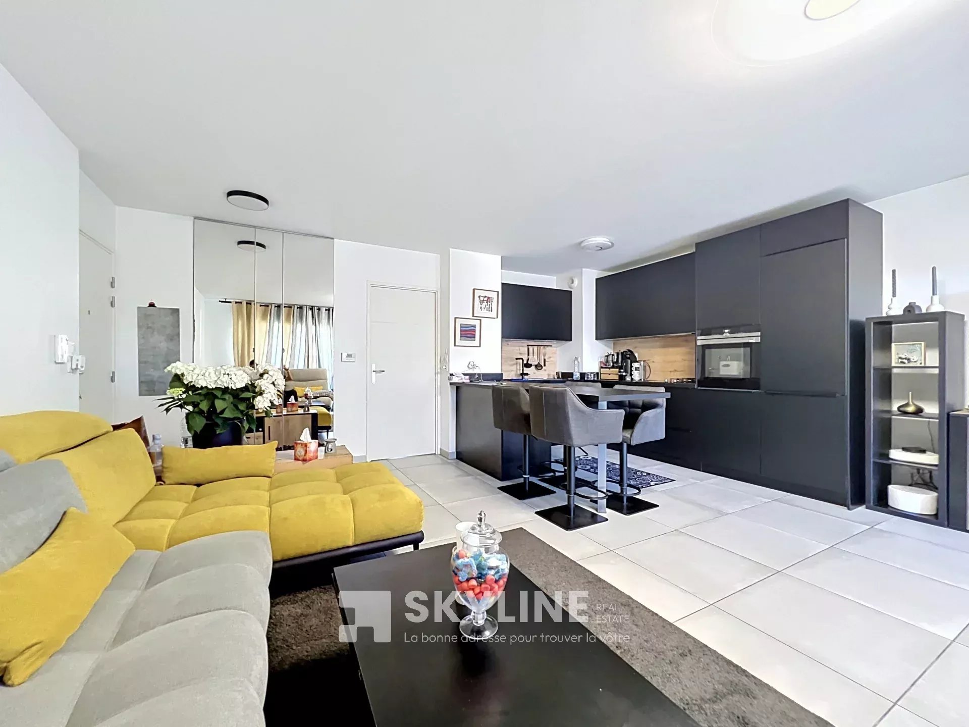 Photo 3 — SKYLINE REAL ESTATE