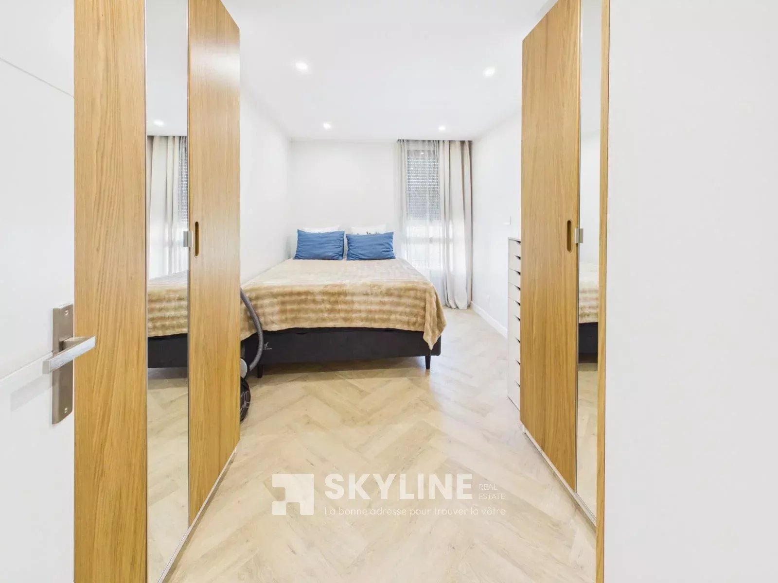 Photo 5 — SKYLINE REAL ESTATE