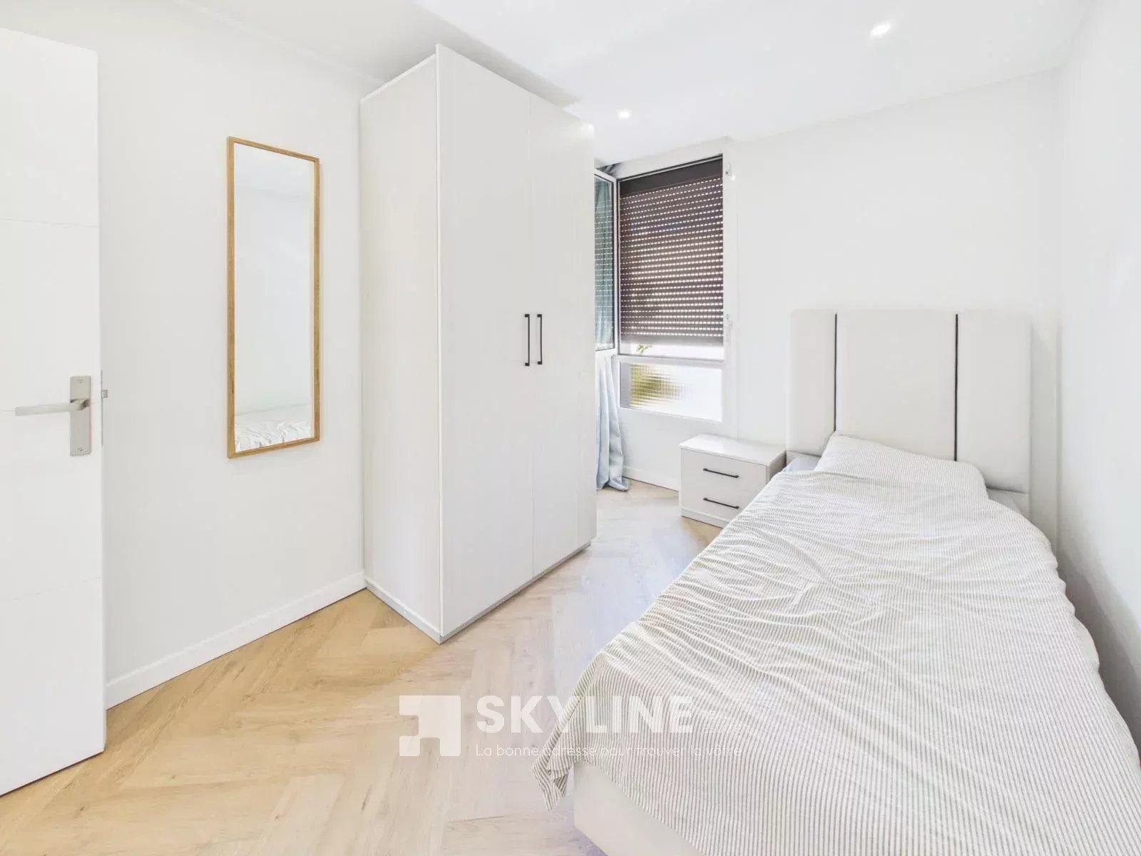 Photo 7 — SKYLINE REAL ESTATE