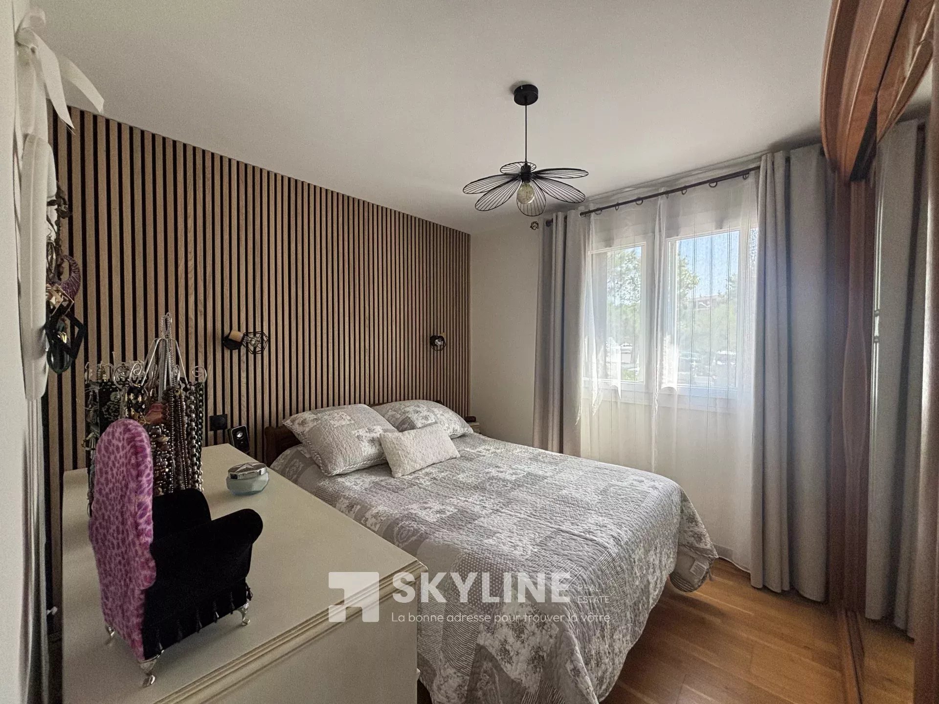 Photo 5 — SKYLINE REAL ESTATE