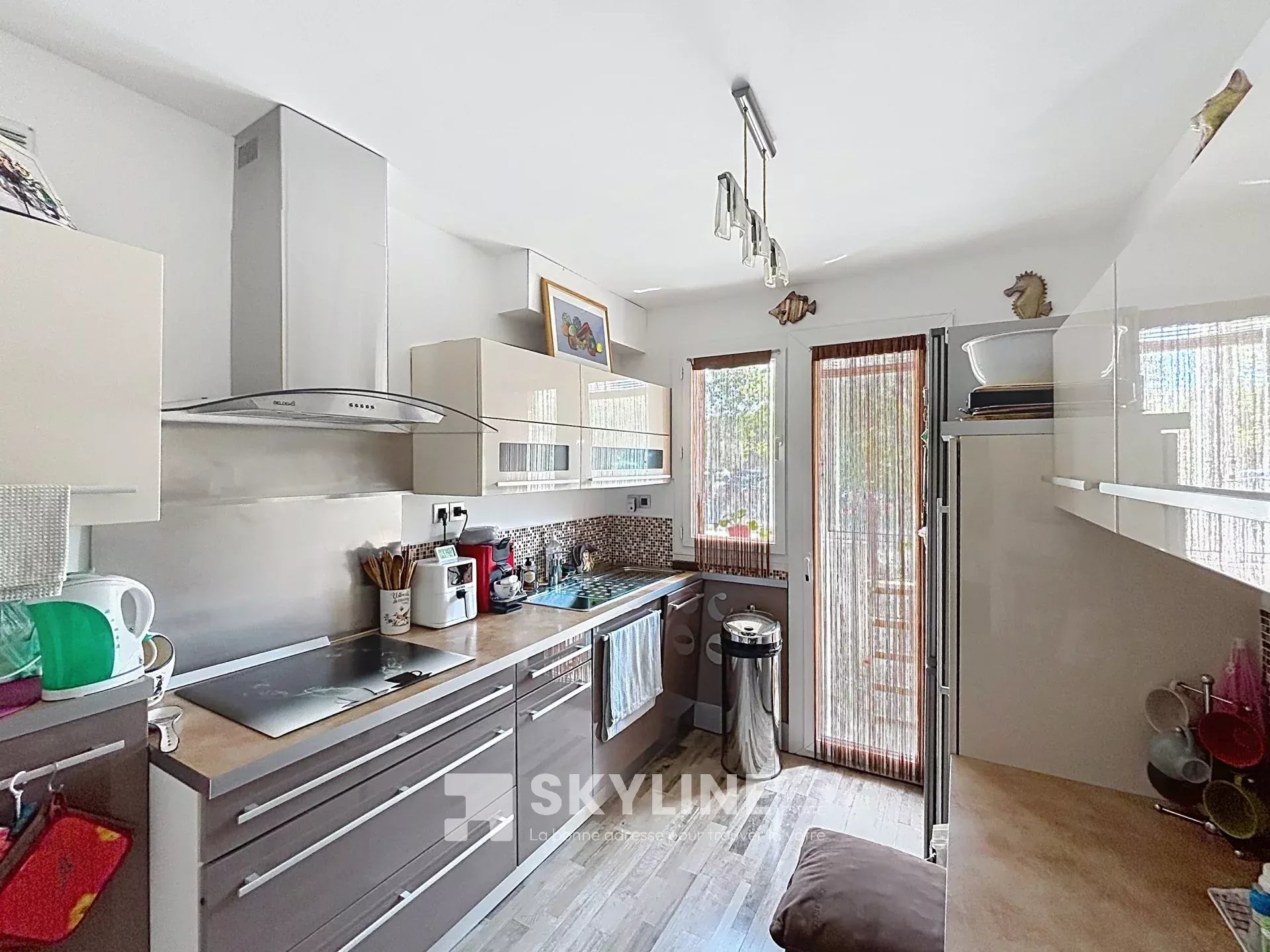 Photo 4 — SKYLINE REAL ESTATE