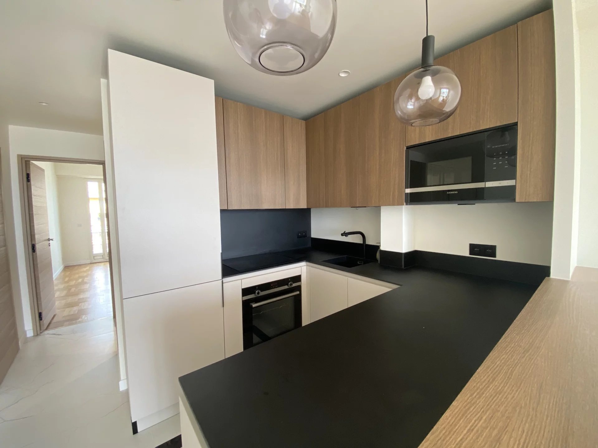 Photo 4 — SKYLINE REAL ESTATE