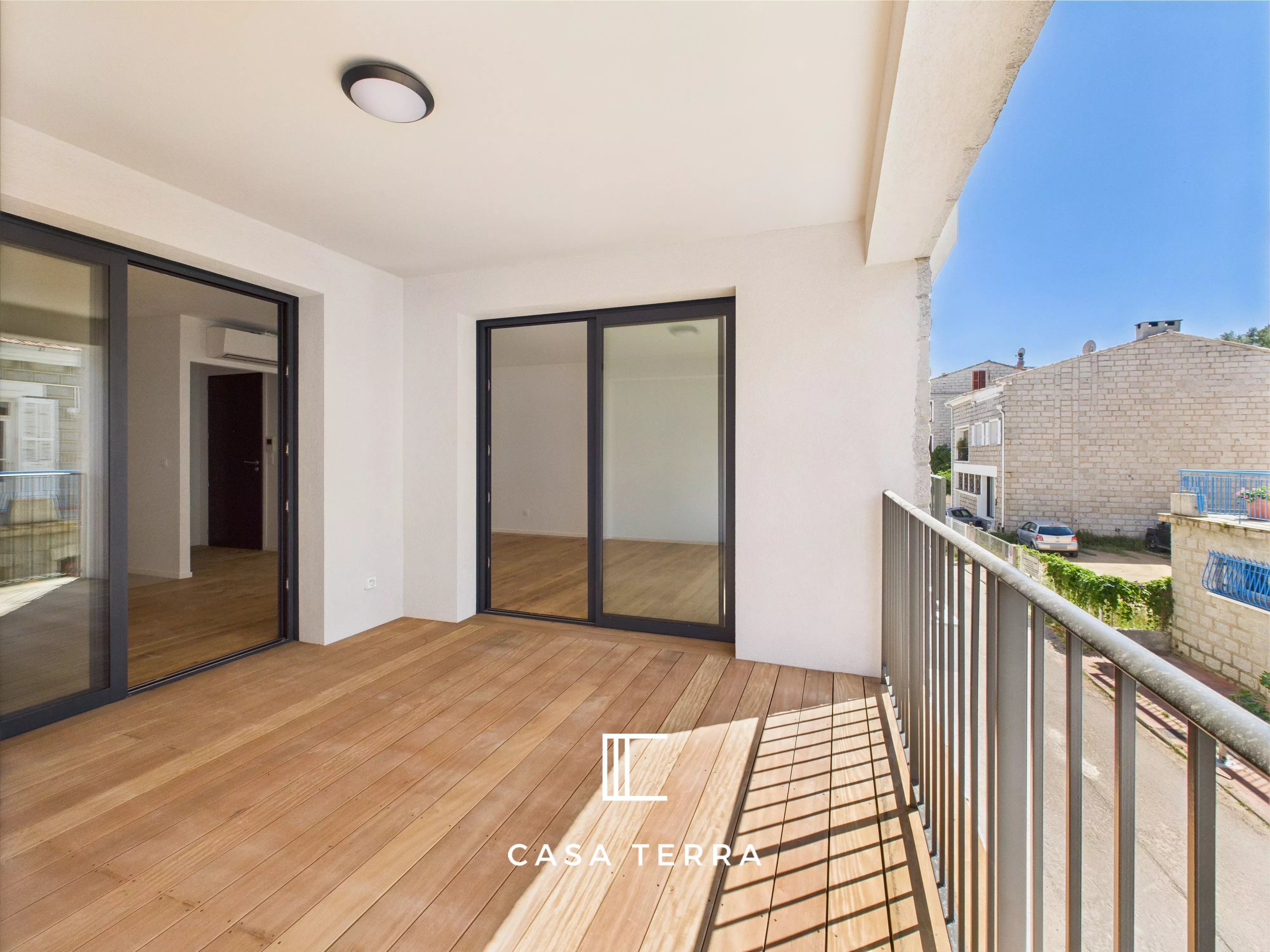 Photo 2 — Casa Terra Real Estate