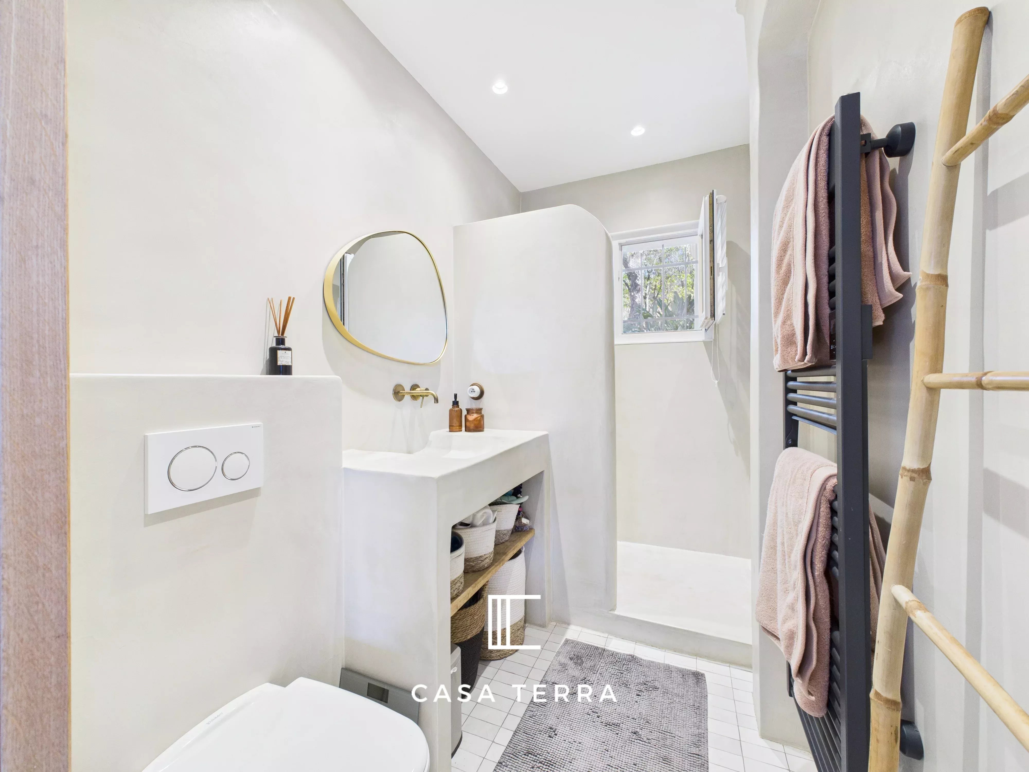 Photo 5 — Casa Terra Real Estate