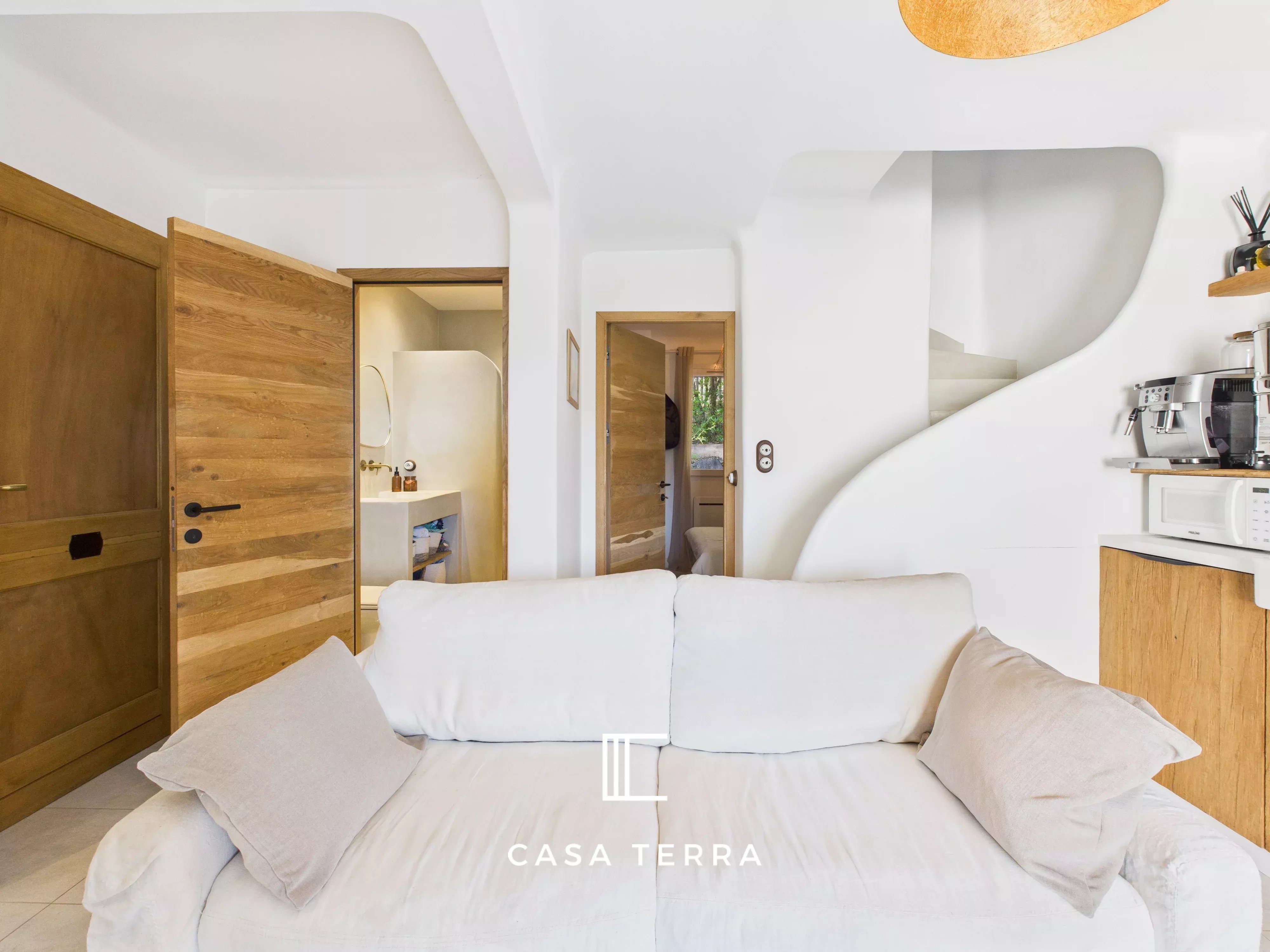 Photo 3 — Casa Terra Real Estate
