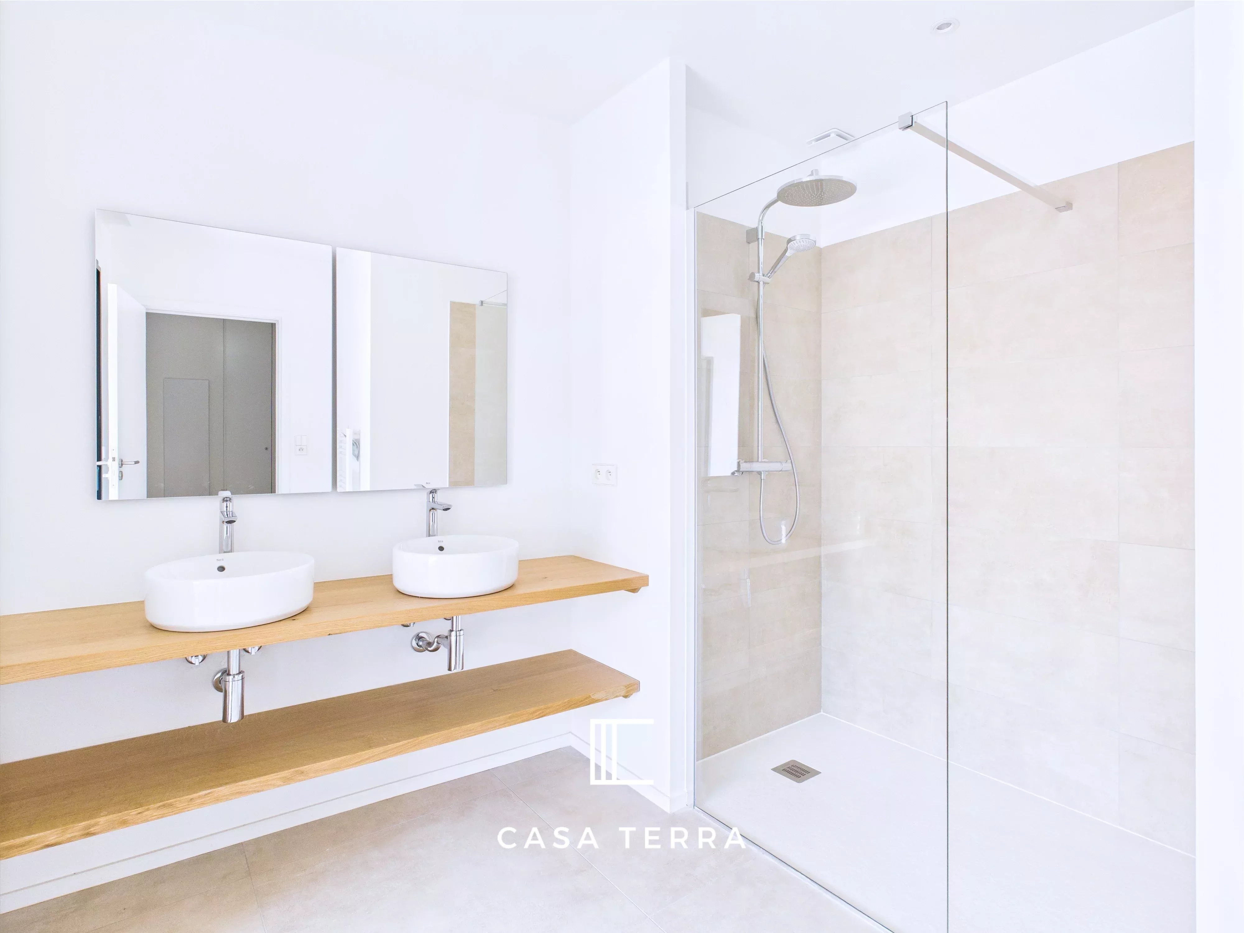 Photo 13 — Casa Terra Real Estate