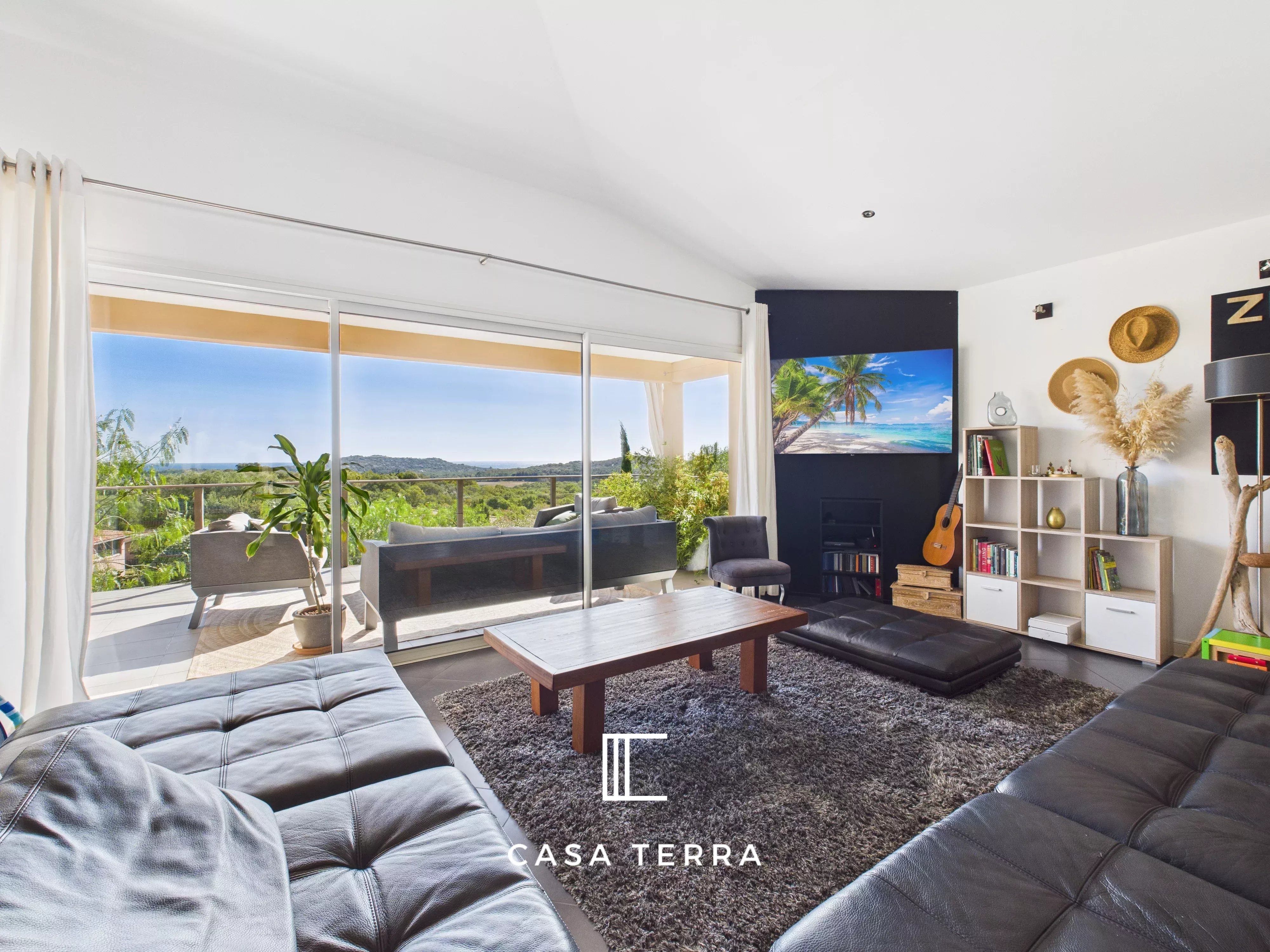 Photo 3 — Casa Terra Real Estate