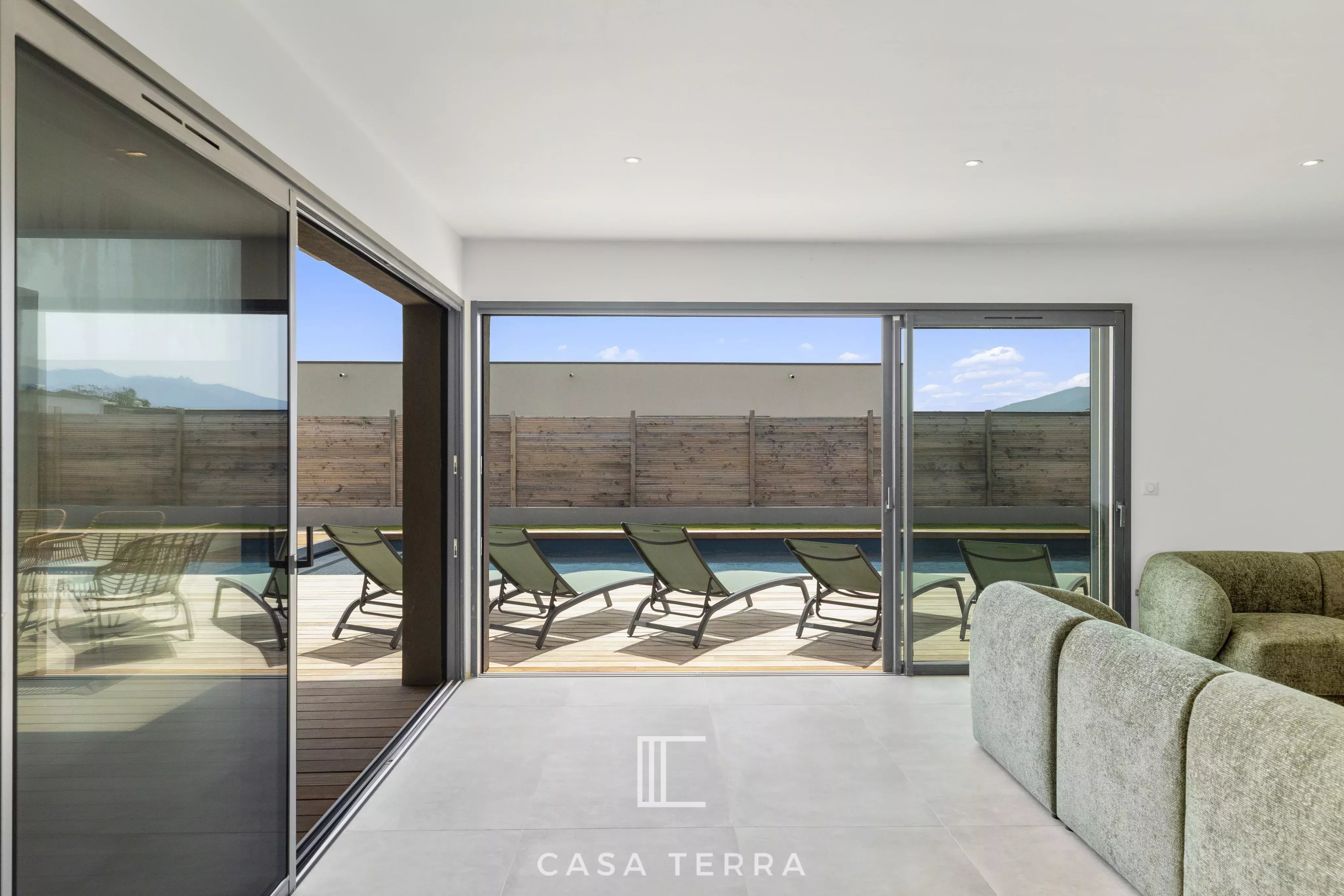 Photo 5 — Casa Terra Real Estate