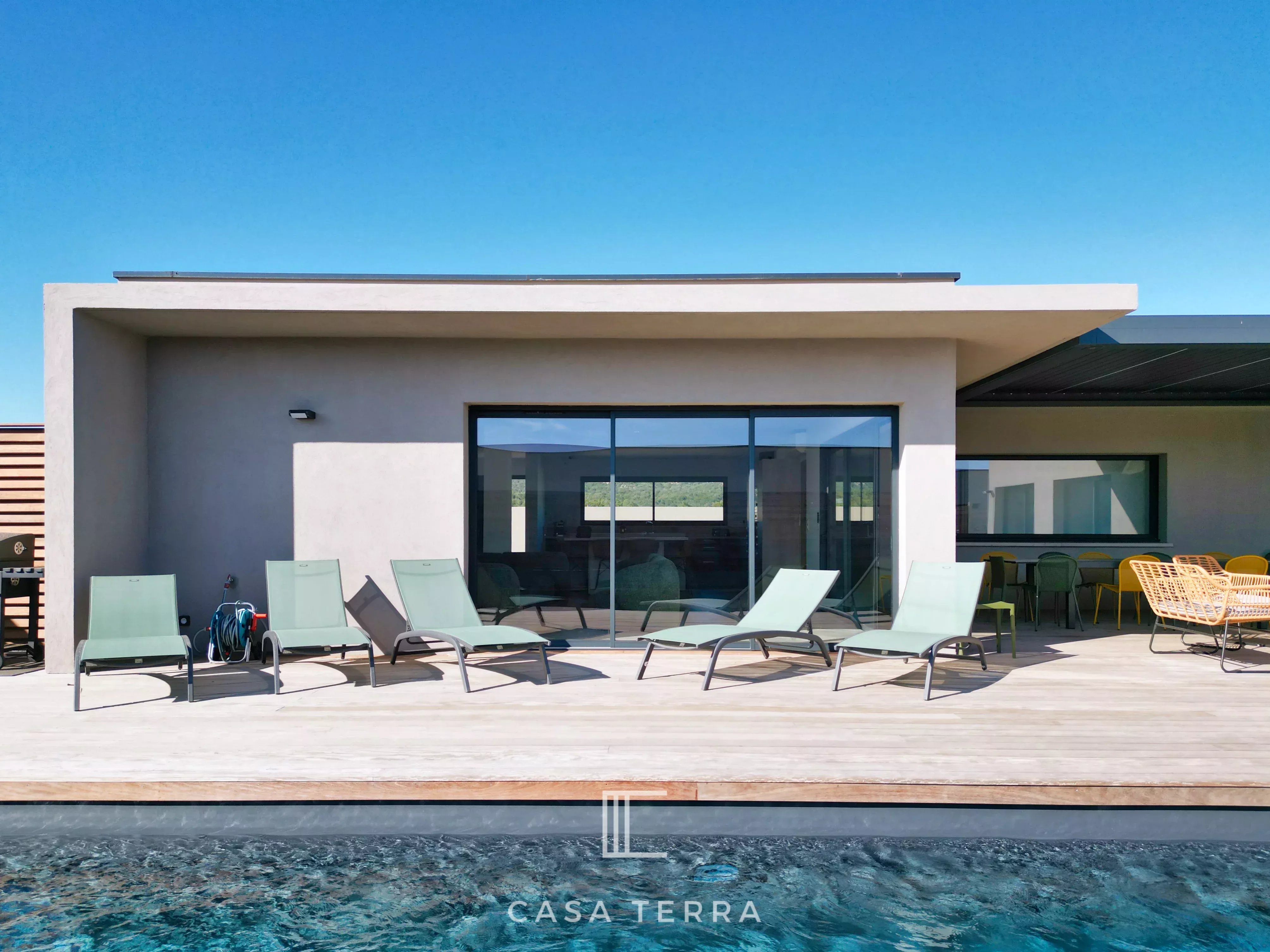 Photo 3 — Casa Terra Real Estate