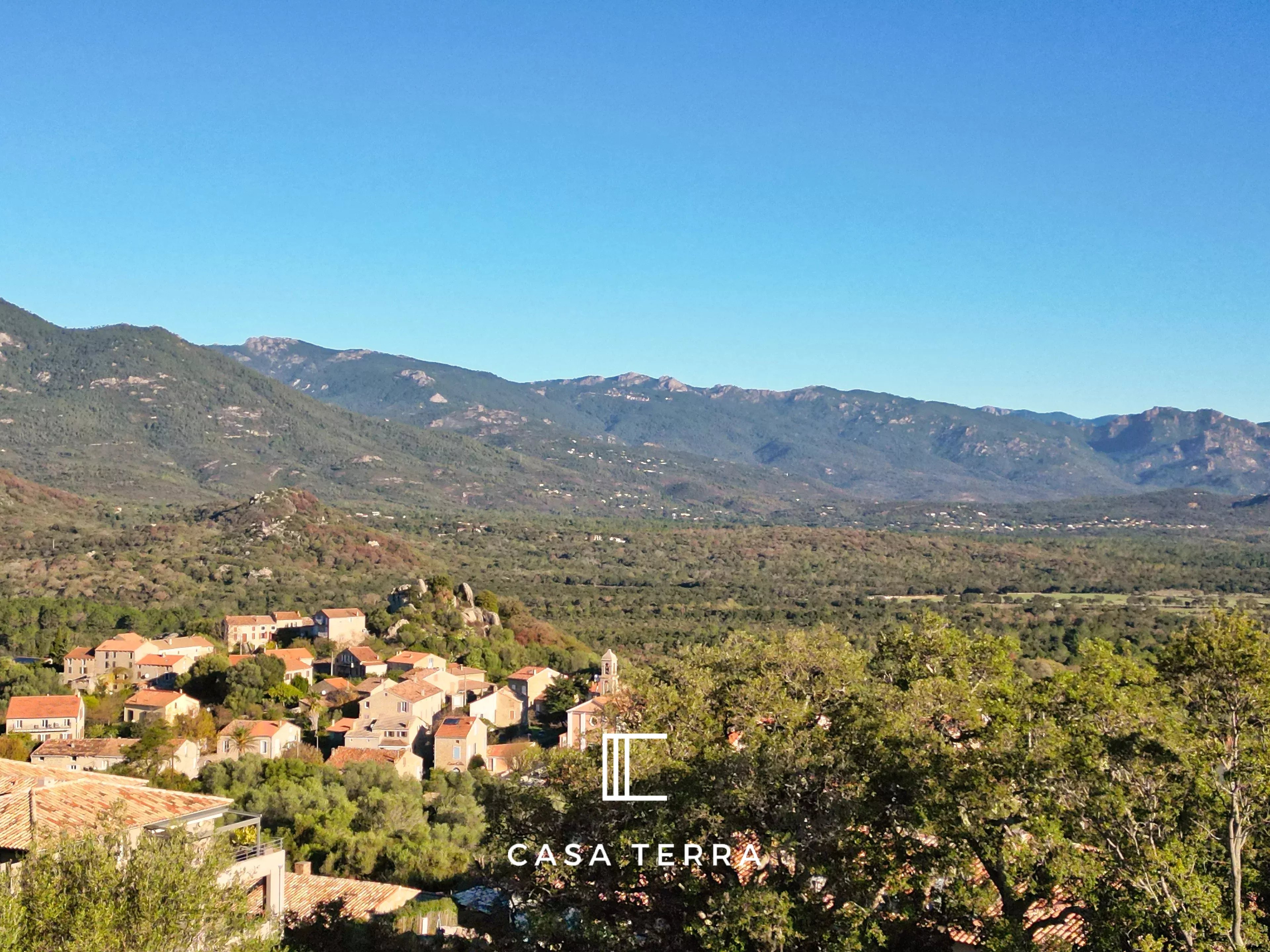 Photo 3 — Casa Terra Real Estate