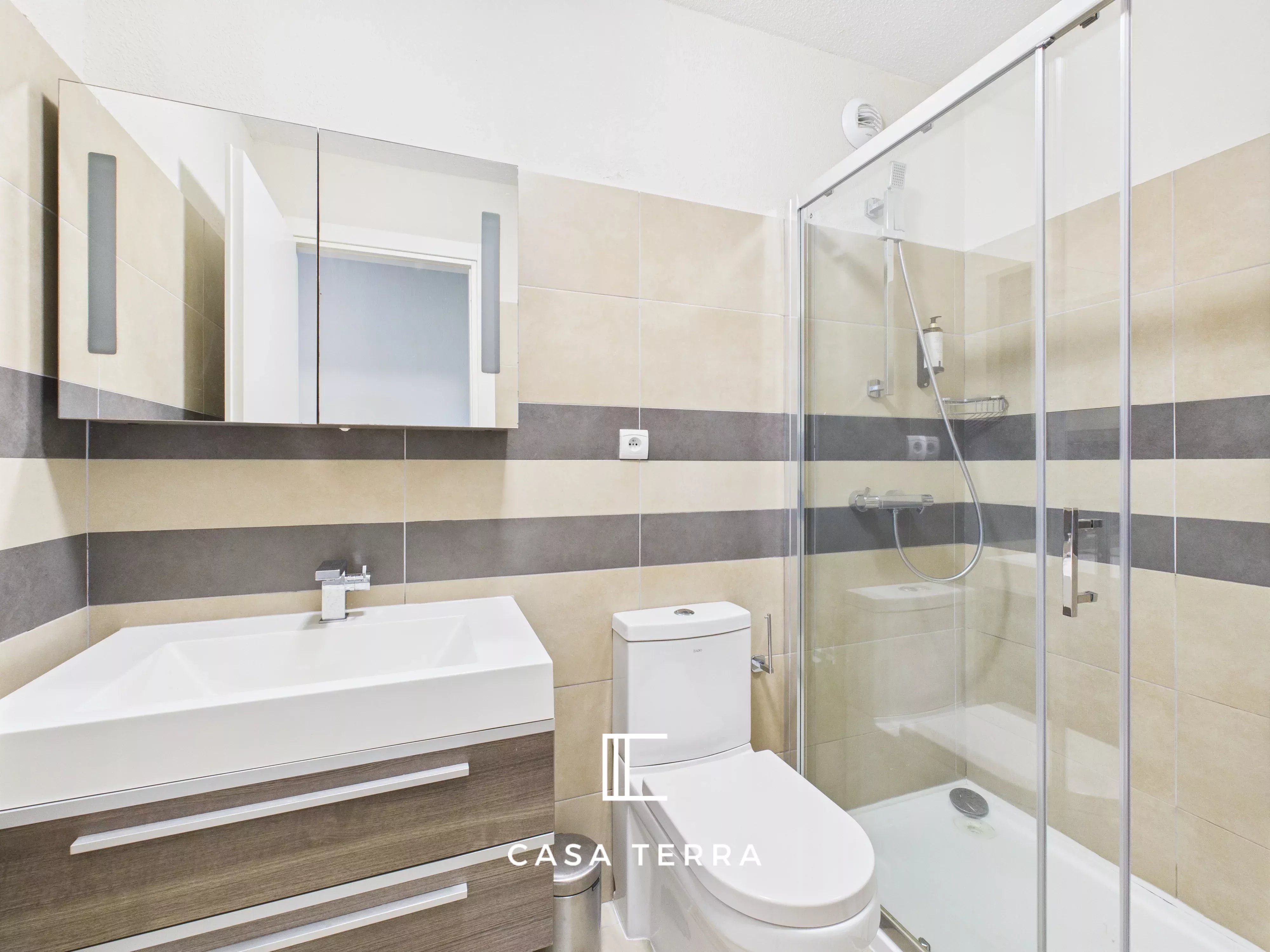 Photo 8 — Casa Terra Real Estate