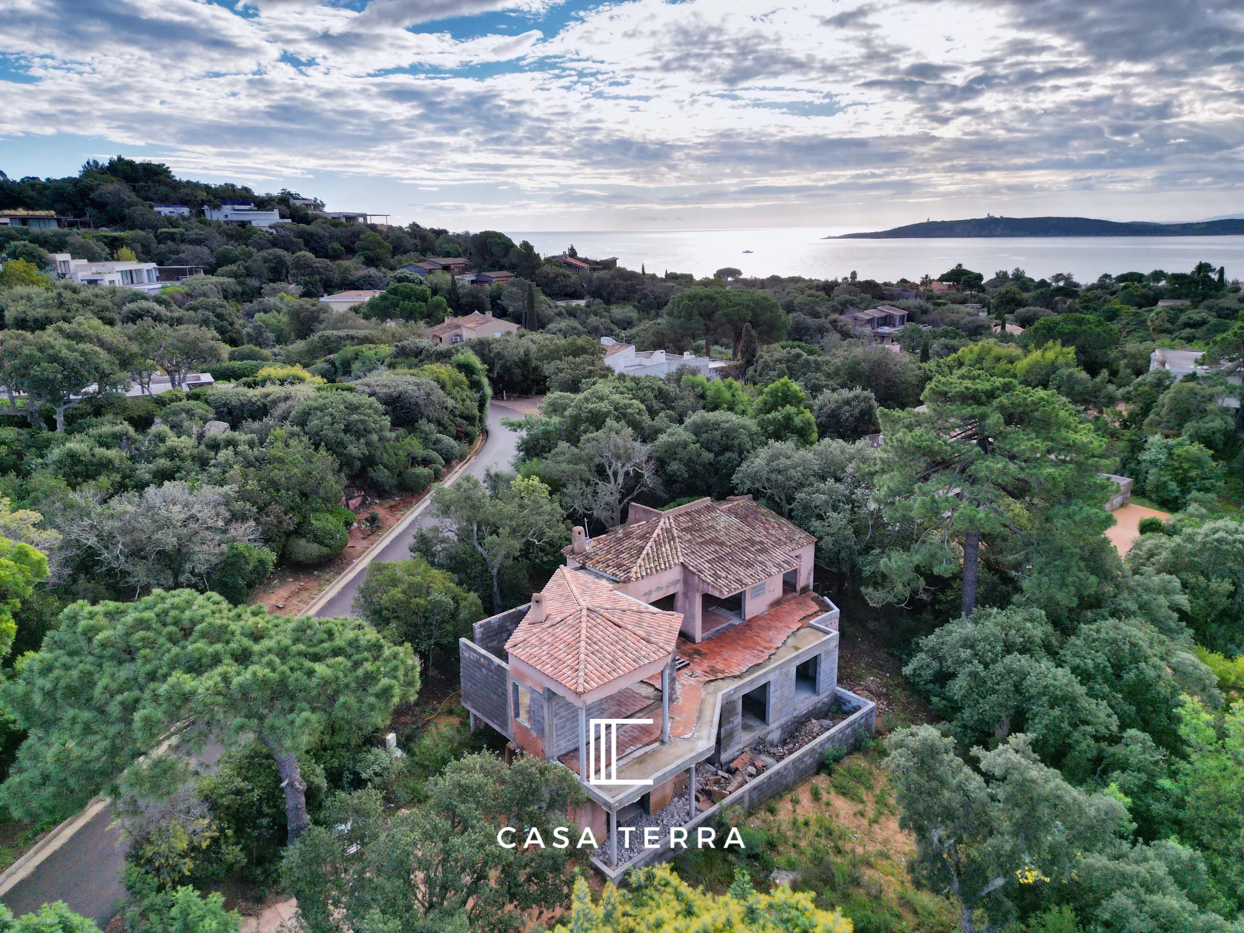 Photo 5 — Casa Terra Real Estate