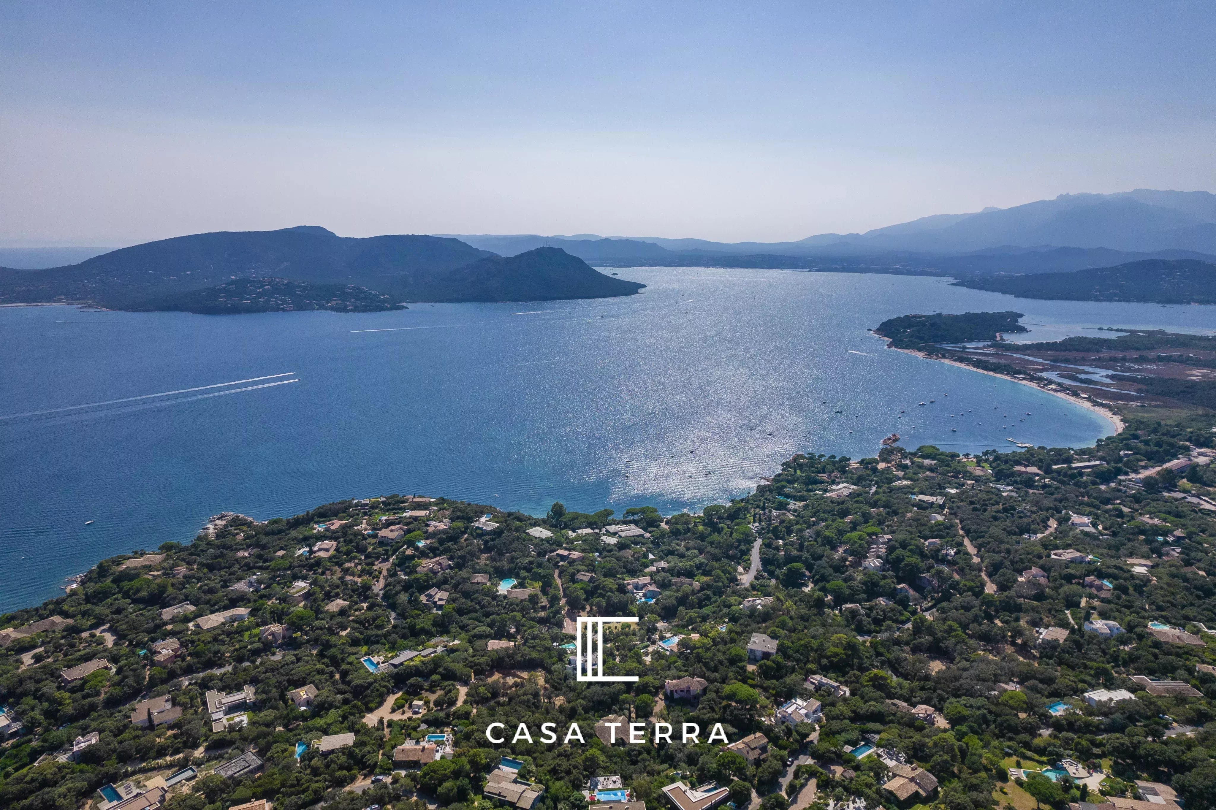 Photo 3 — Casa Terra Real Estate