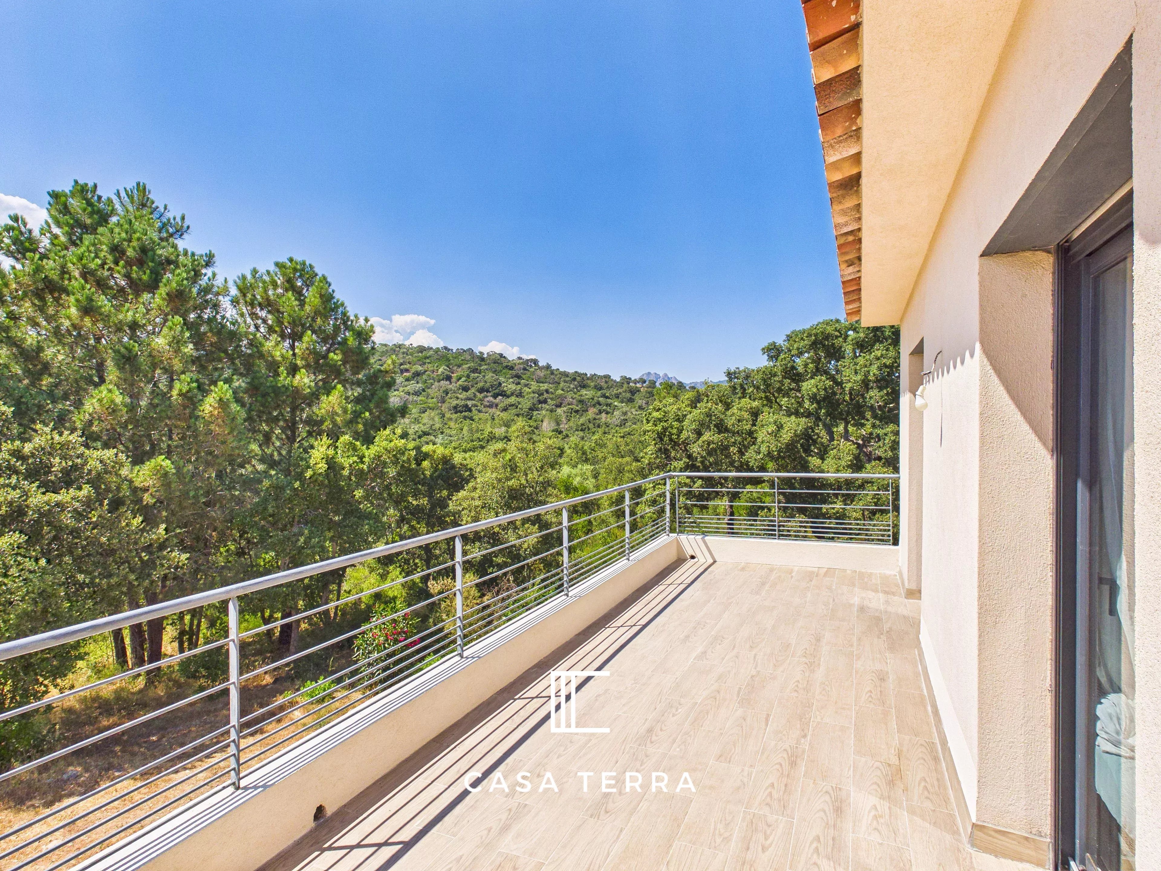 Photo 9 — Casa Terra Real Estate