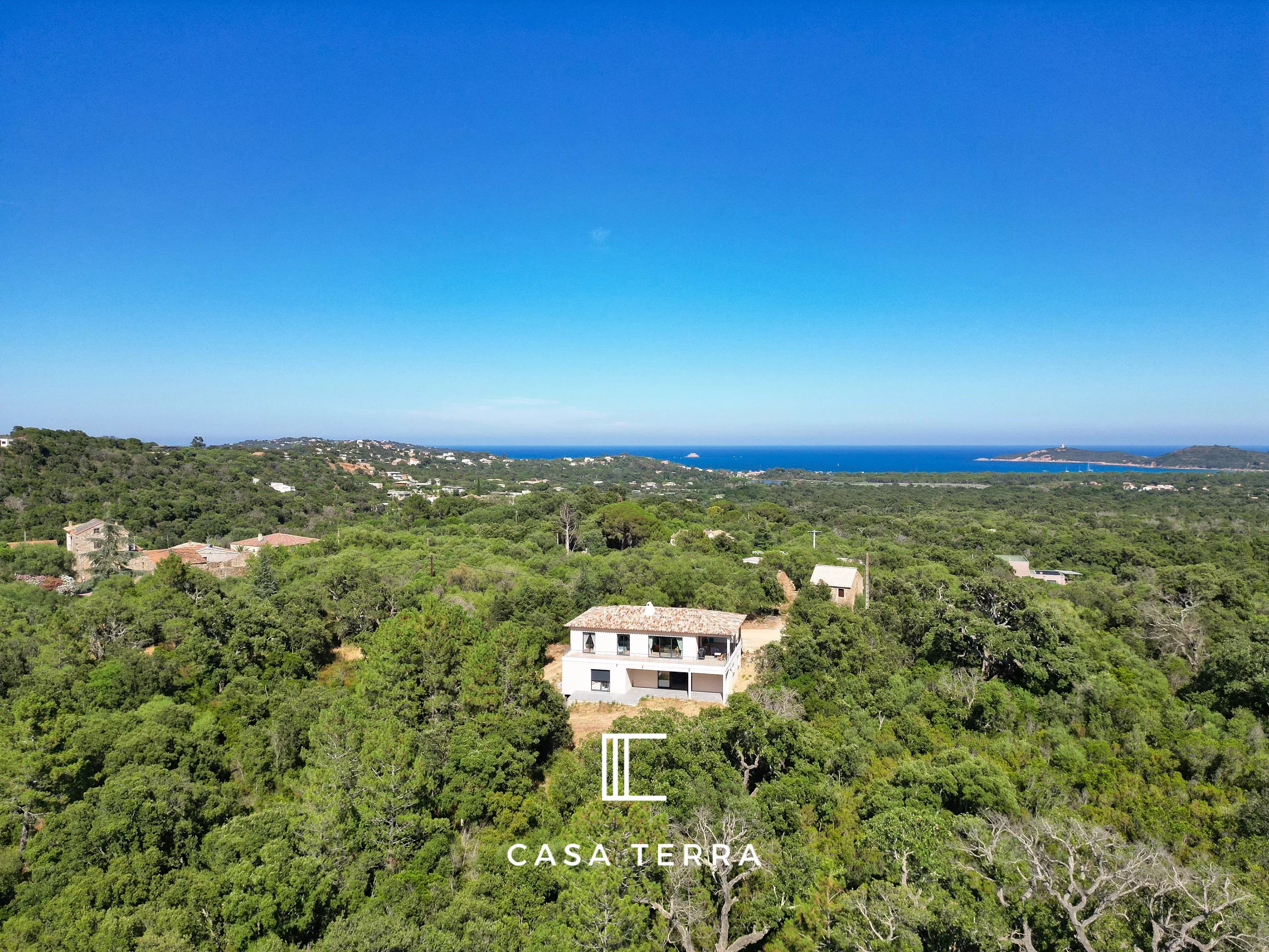 Photo 2 — Casa Terra Real Estate