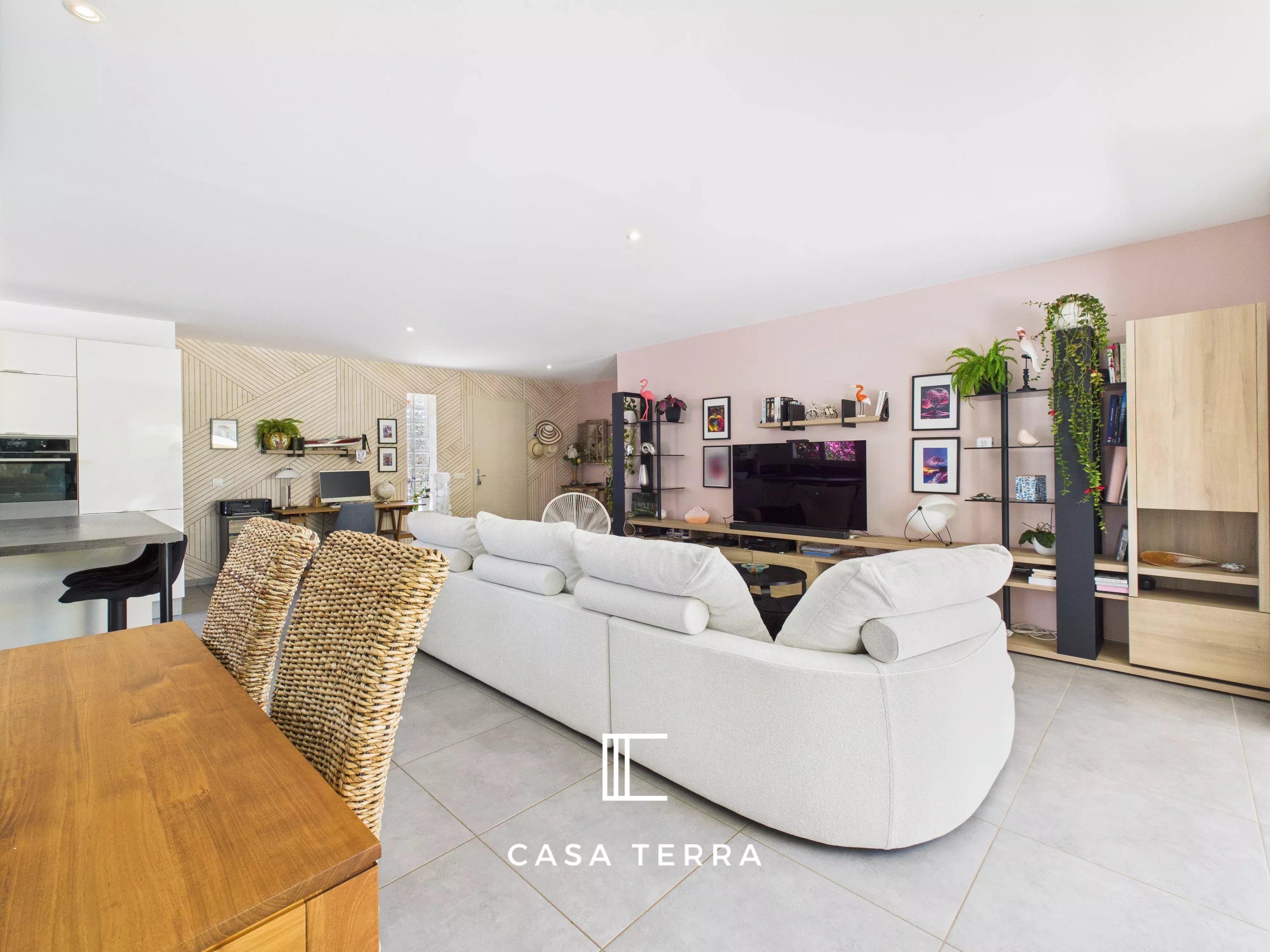 Photo 6 — Casa Terra Real Estate