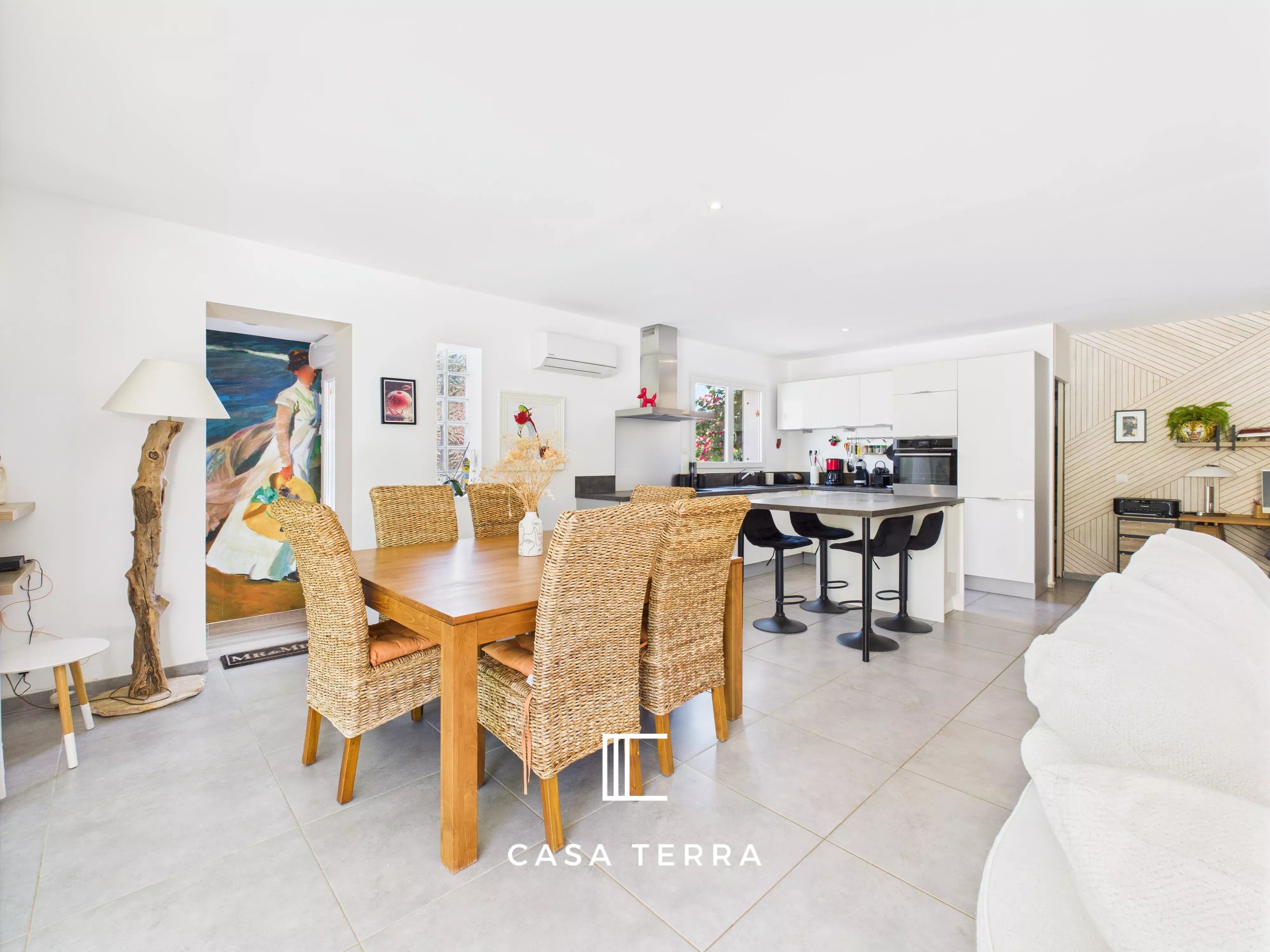 Photo 4 — Casa Terra Real Estate
