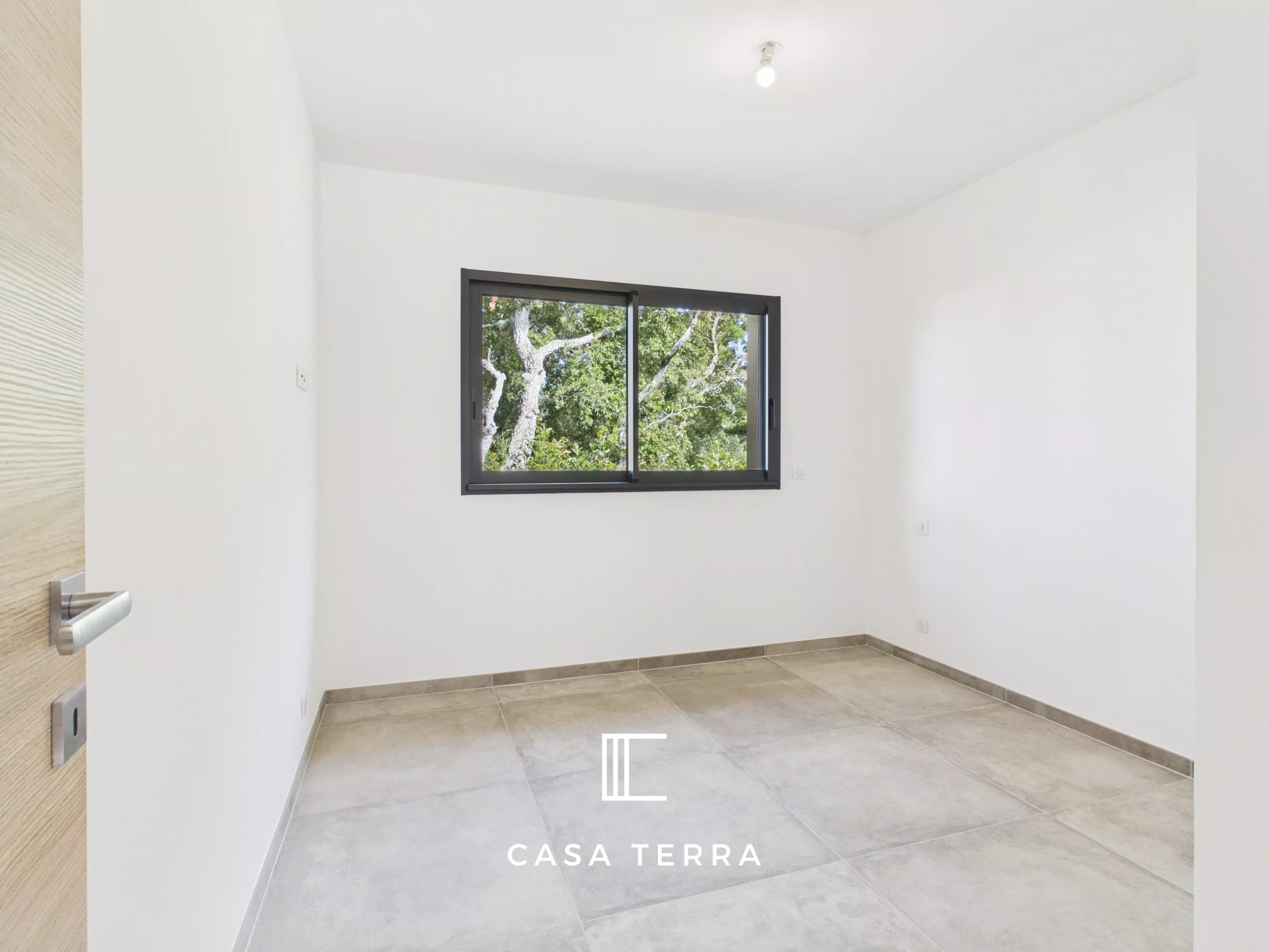 Photo 10 — Casa Terra Real Estate