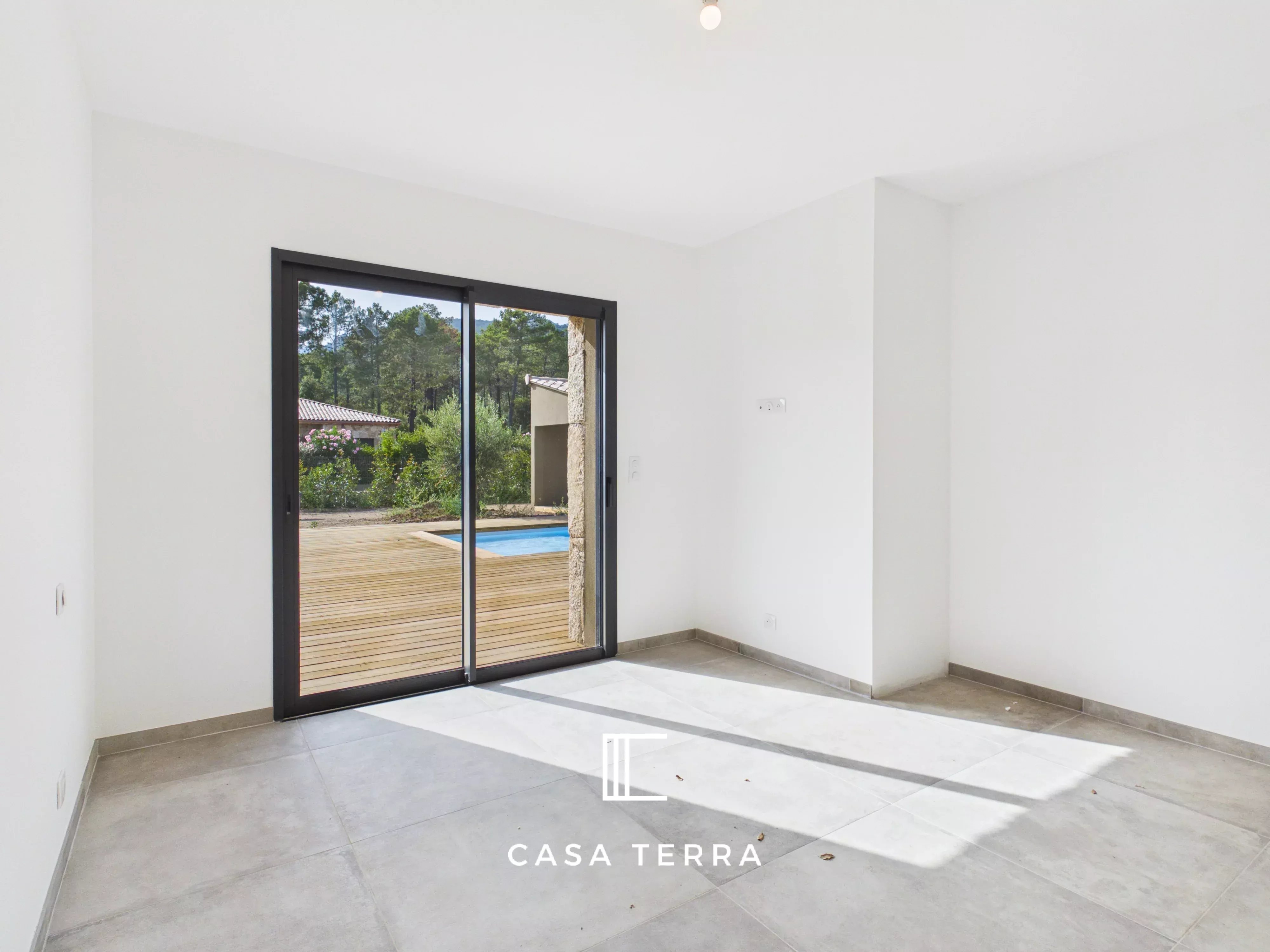 Photo 11 — Casa Terra Real Estate