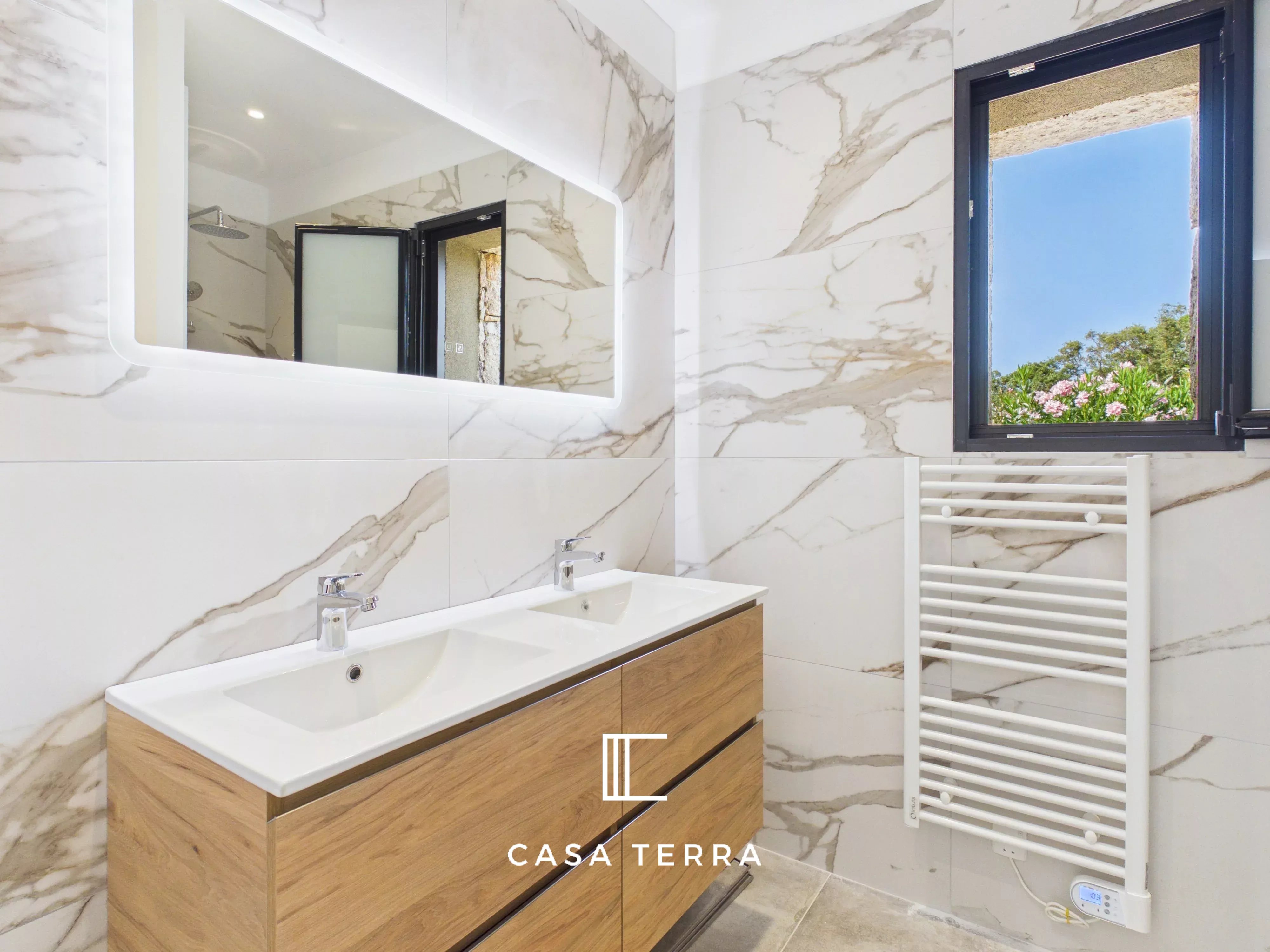Photo 3 — Casa Terra Real Estate