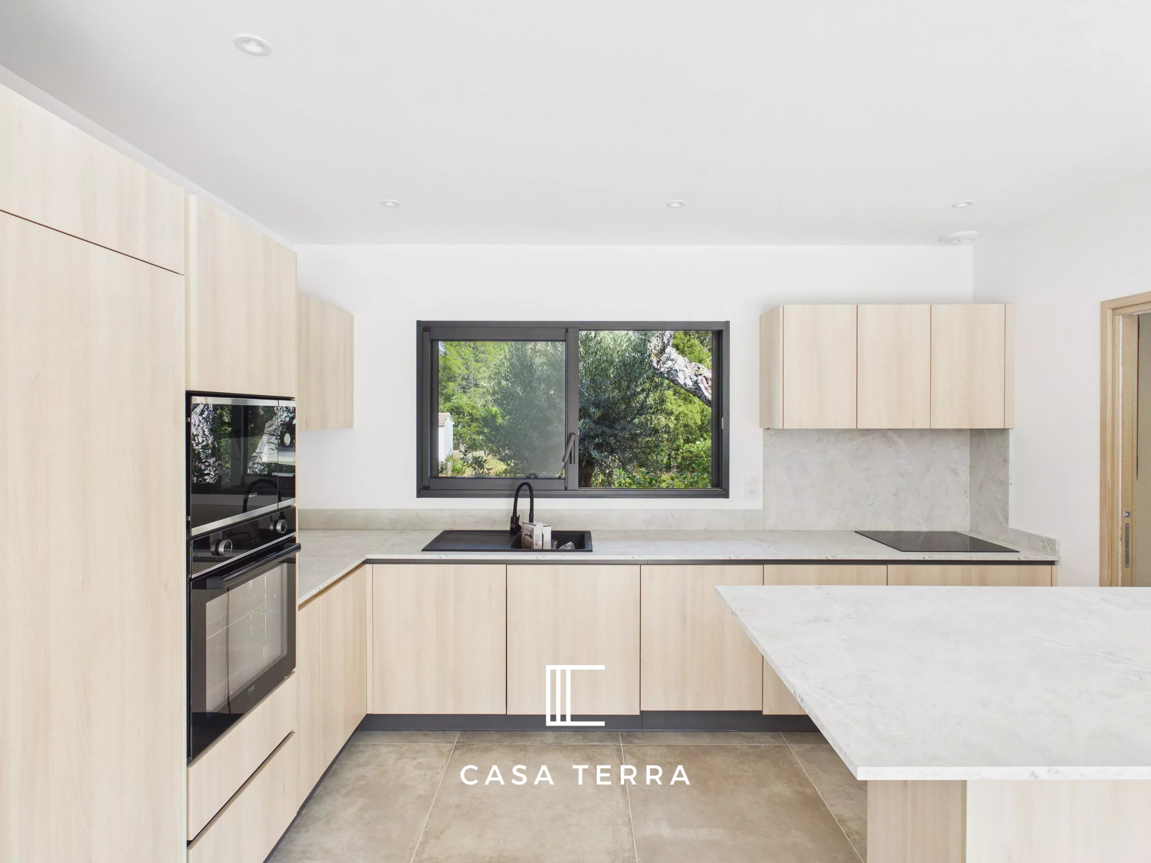 Photo 5 — Casa Terra Real Estate