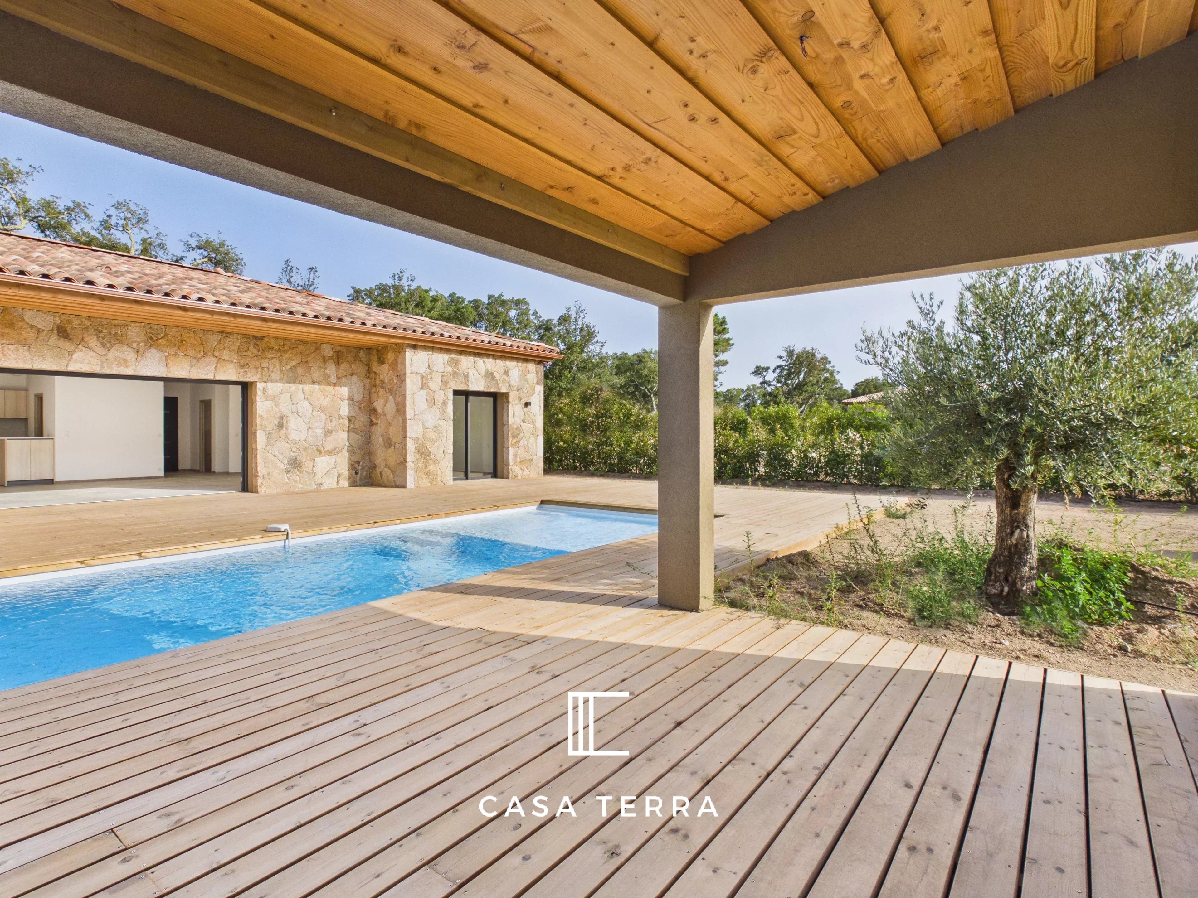 Photo 14 — Casa Terra Real Estate