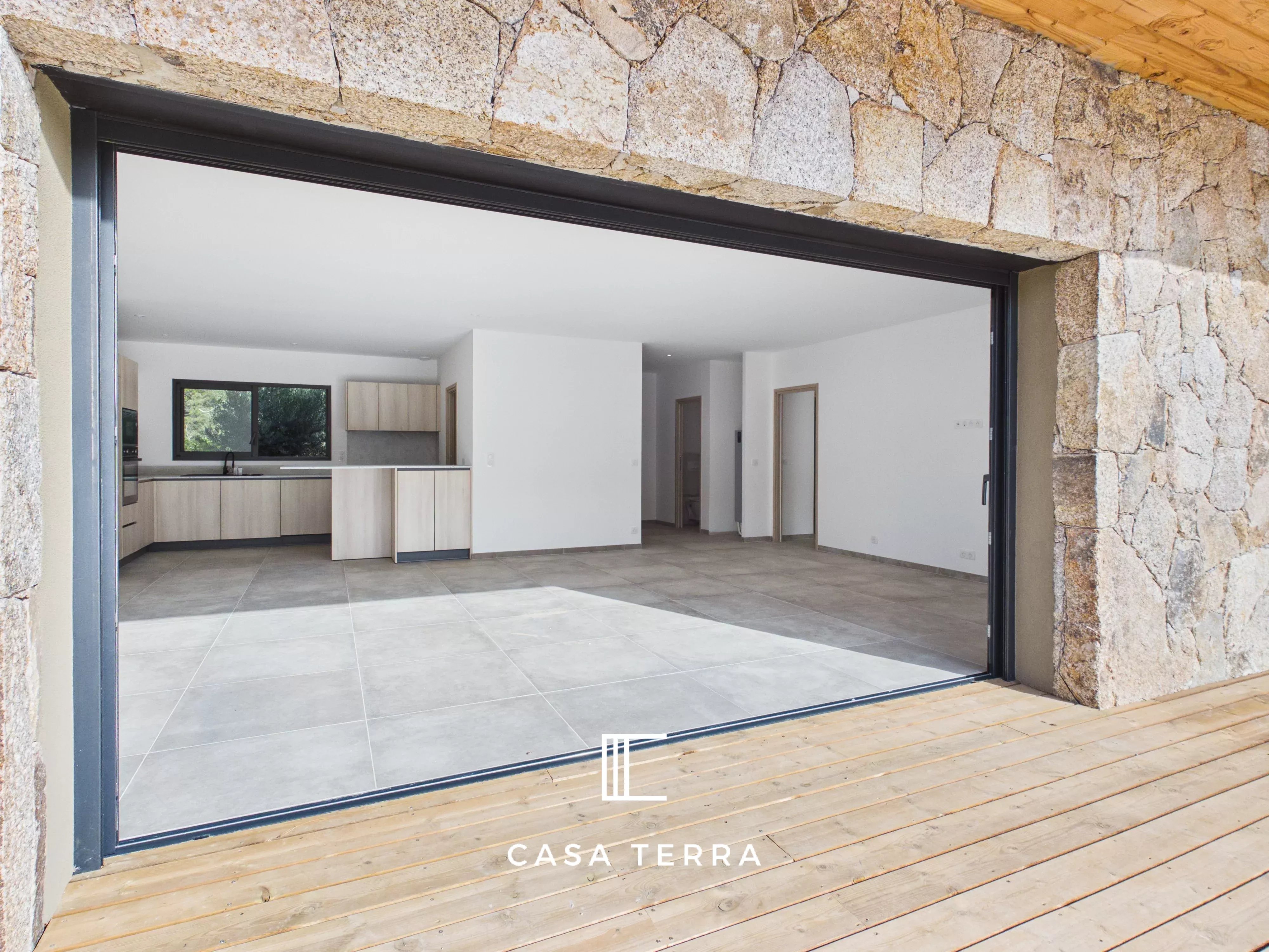Photo 4 — Casa Terra Real Estate