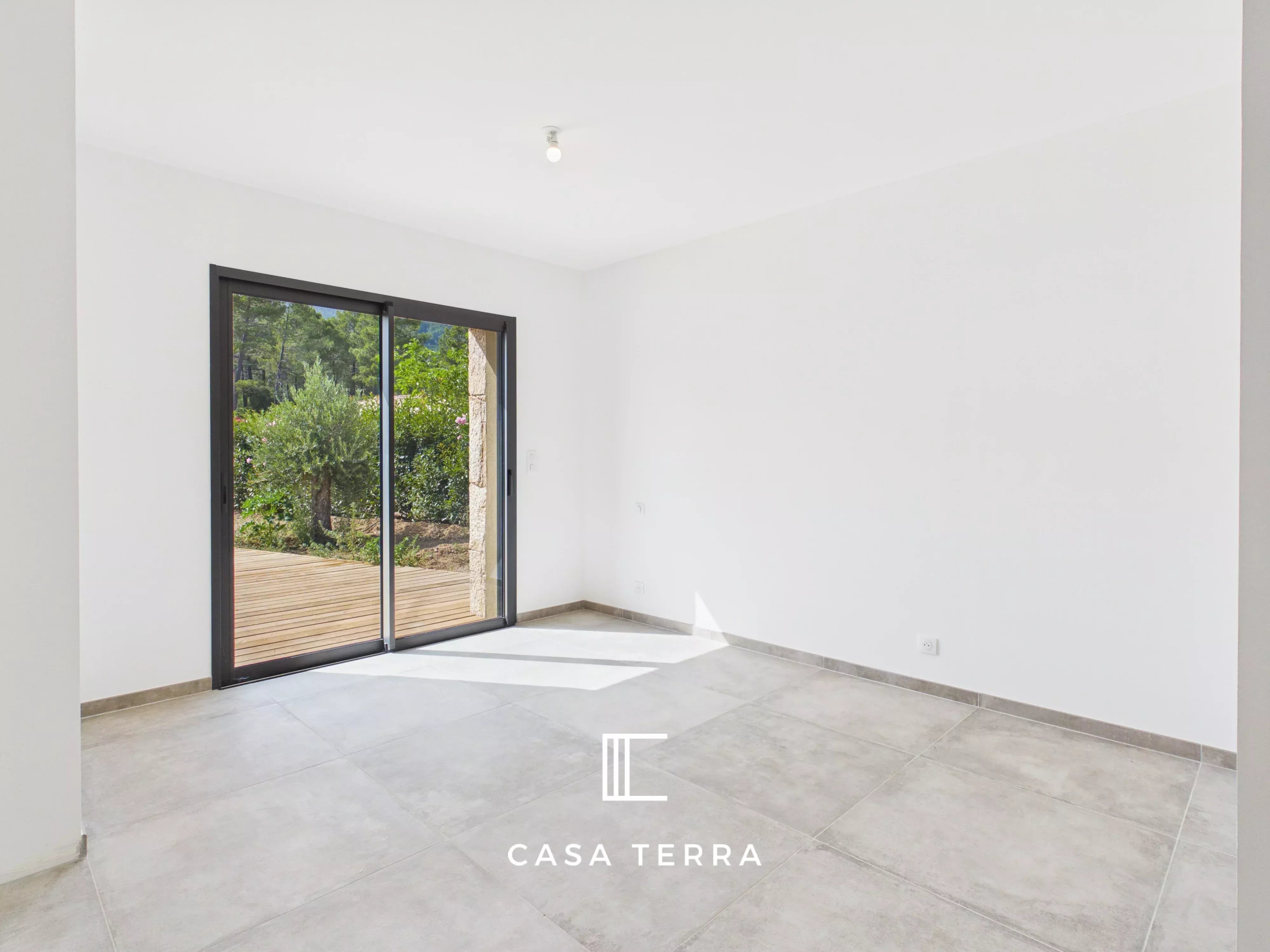 Photo 7 — Casa Terra Real Estate