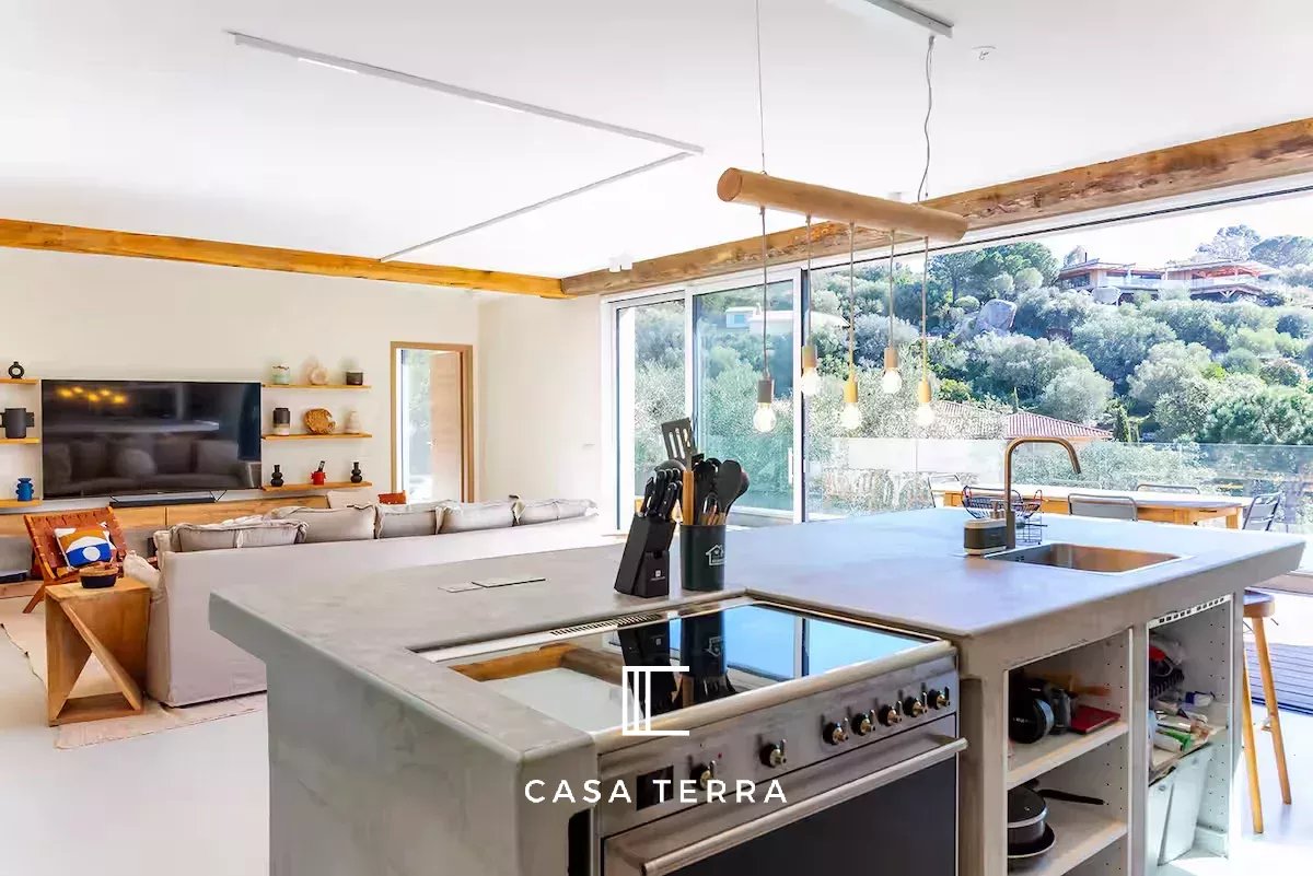 Photo 8 — Casa Terra Real Estate