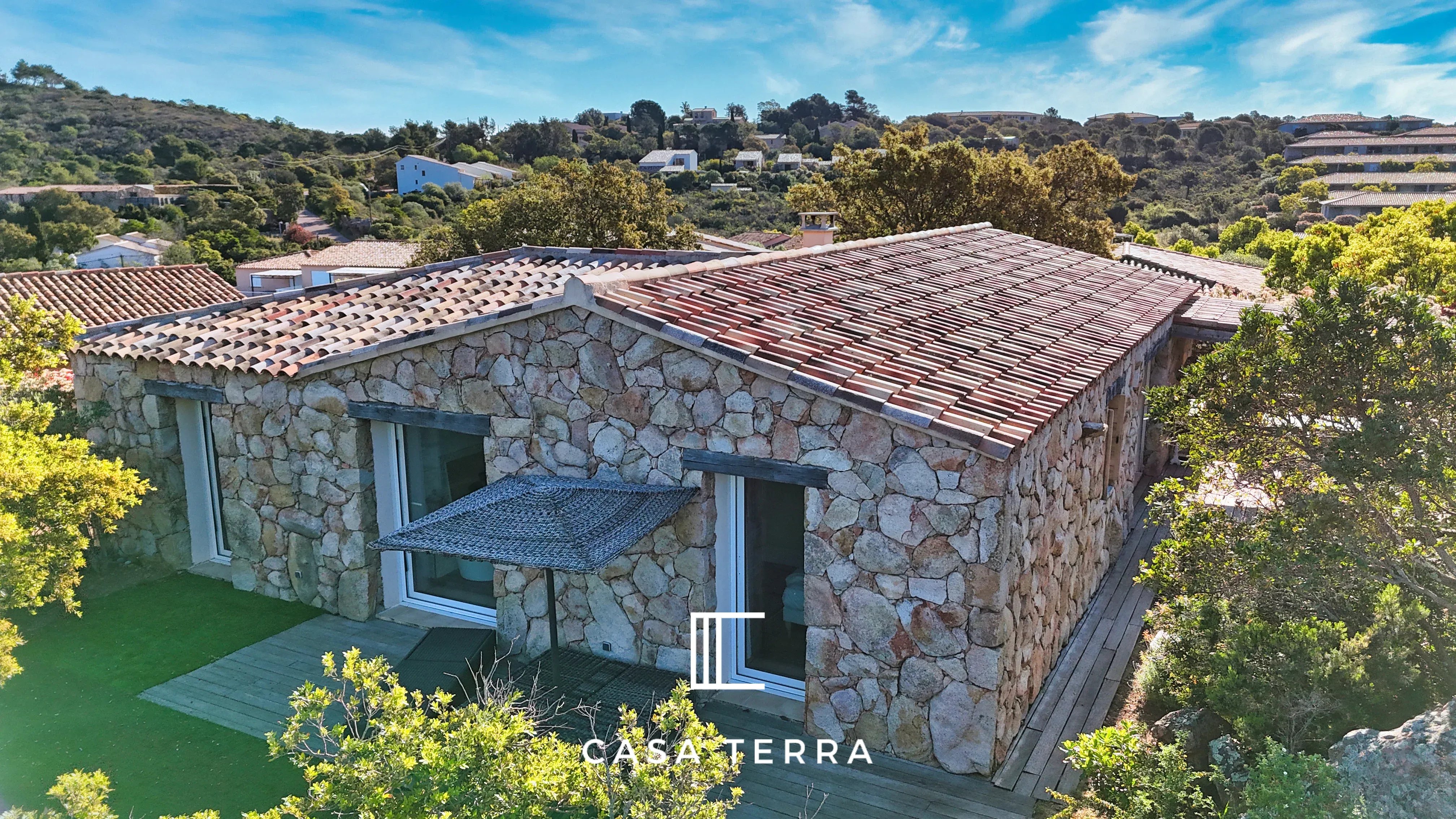 Photo 4 — Casa Terra Real Estate