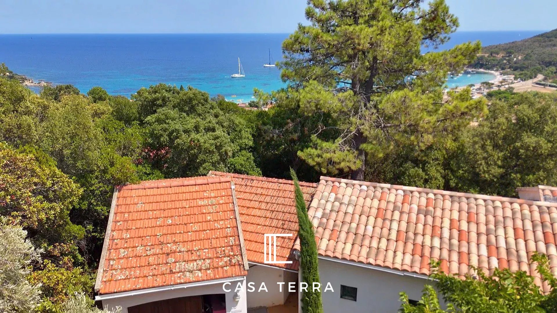 Photo 4 — Casa Terra Real Estate