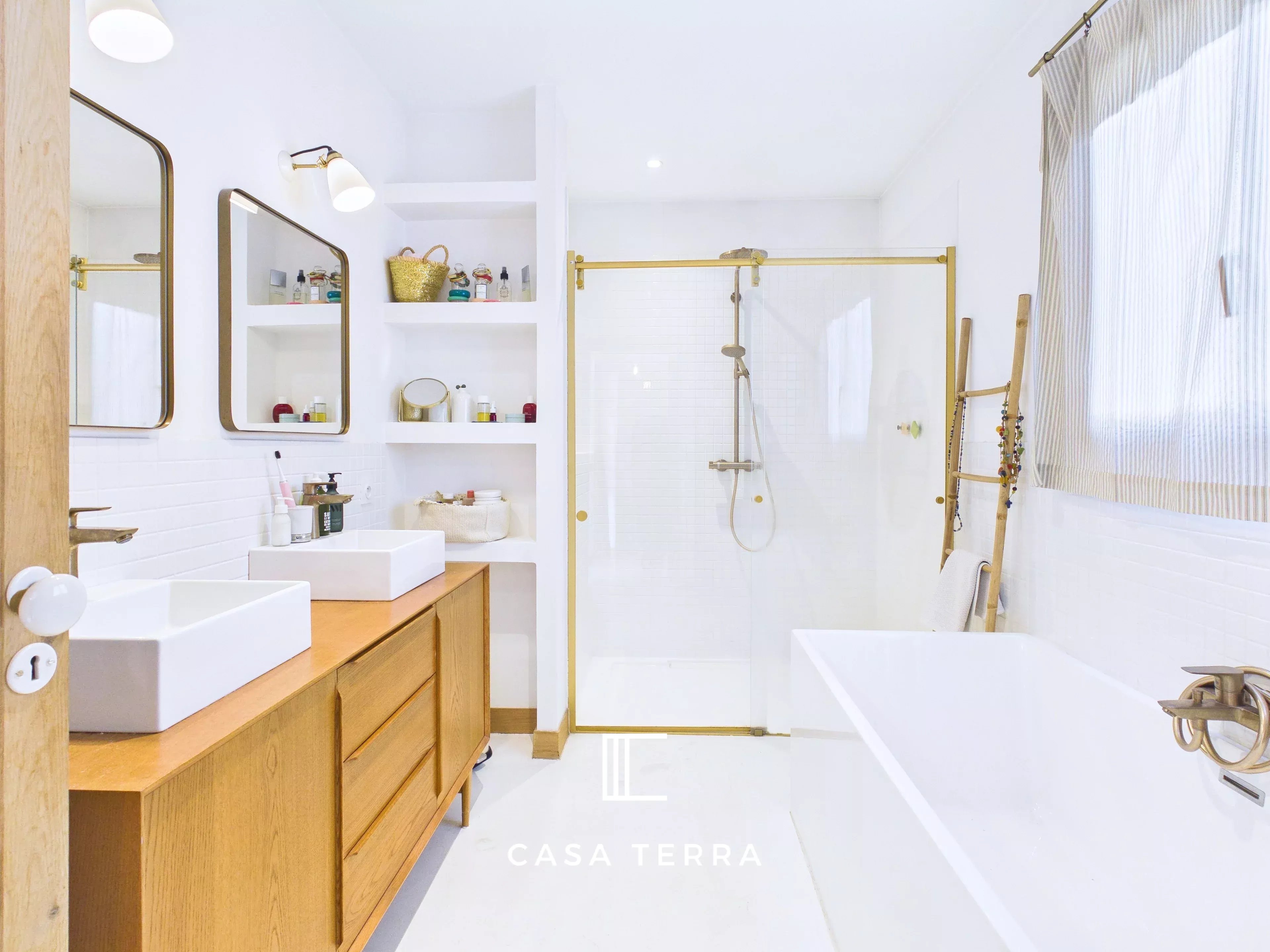 Photo 11 — Casa Terra Real Estate