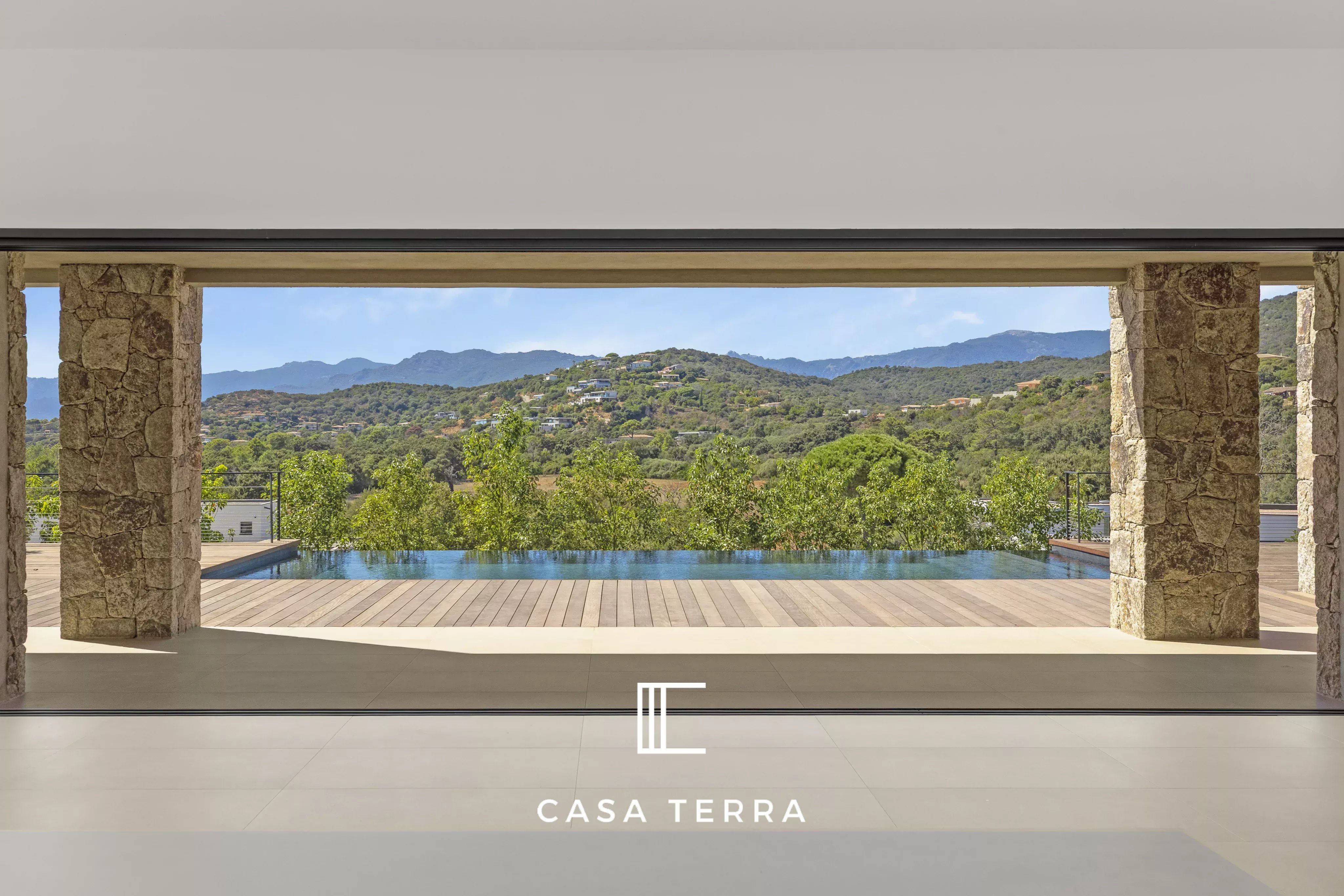 Photo 5 — Casa Terra Real Estate