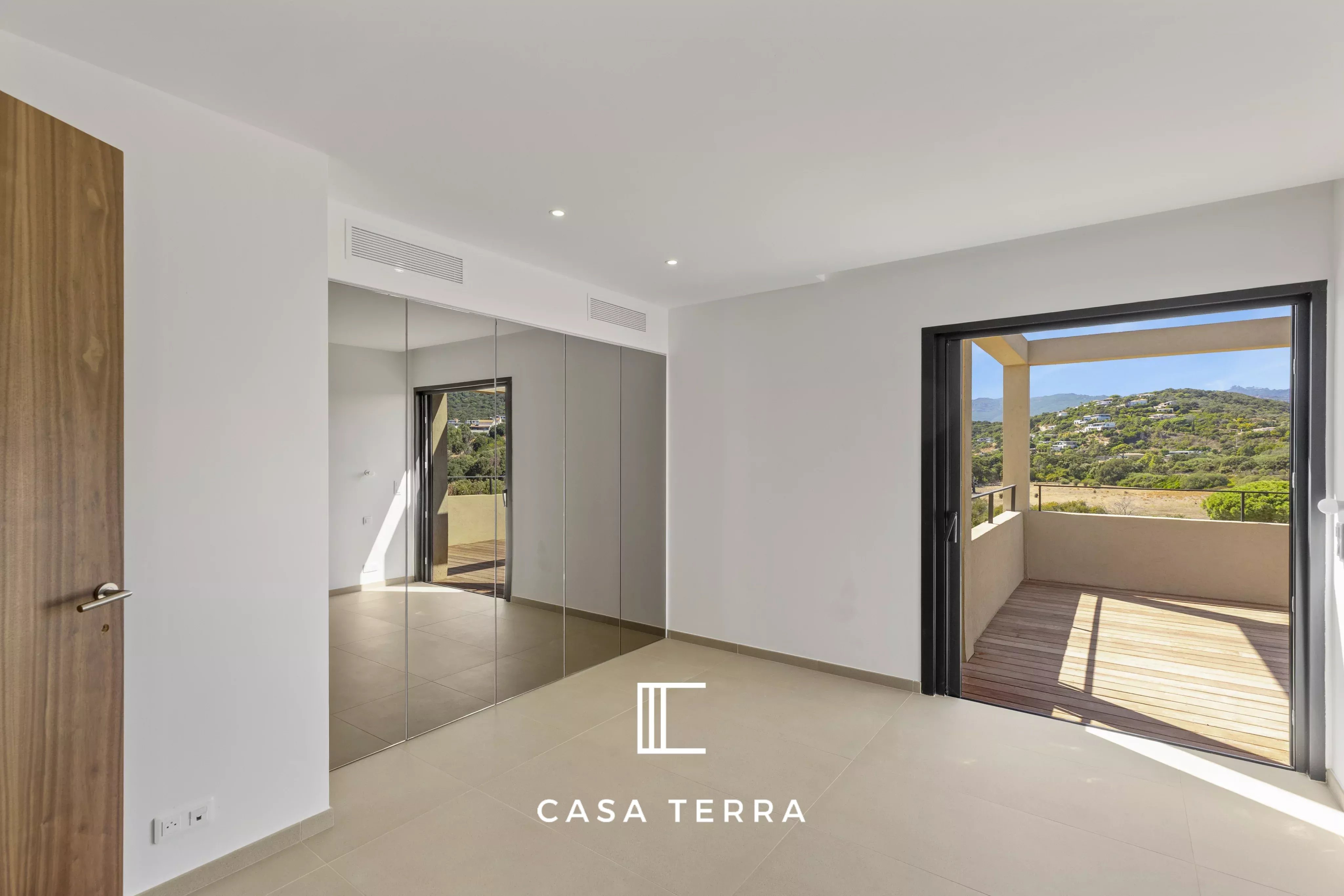 Photo 18 — Casa Terra Real Estate